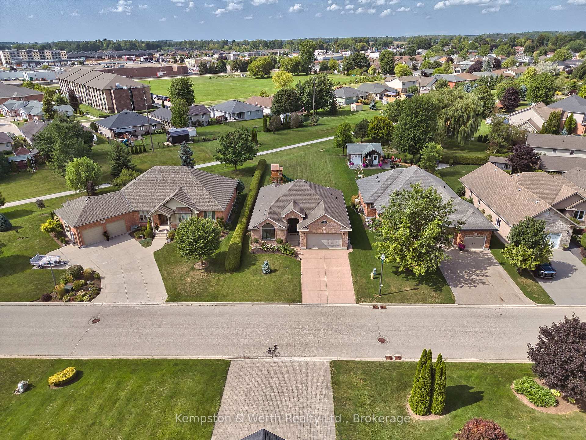 Photo 43 of 635 Riverview Drive, North Perth, Listowel — HOMEH