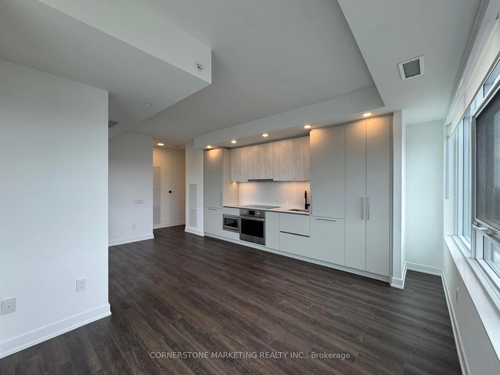 Photo 9 of Unit 5009, 609 Sherbourne Street, Toronto, North St. James Town — HOMEH