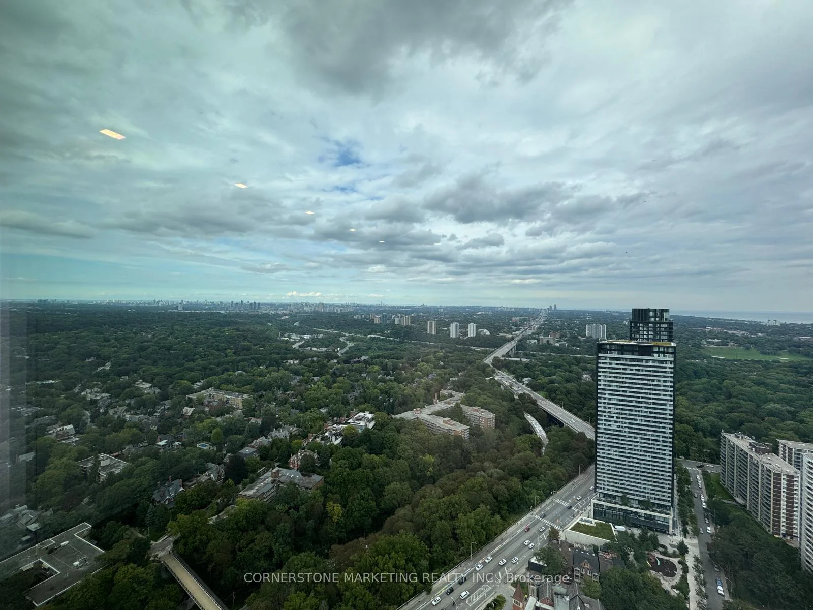 Photo 28 of Unit 5009, 609 Sherbourne Street, Toronto, North St. James Town — HOMEH