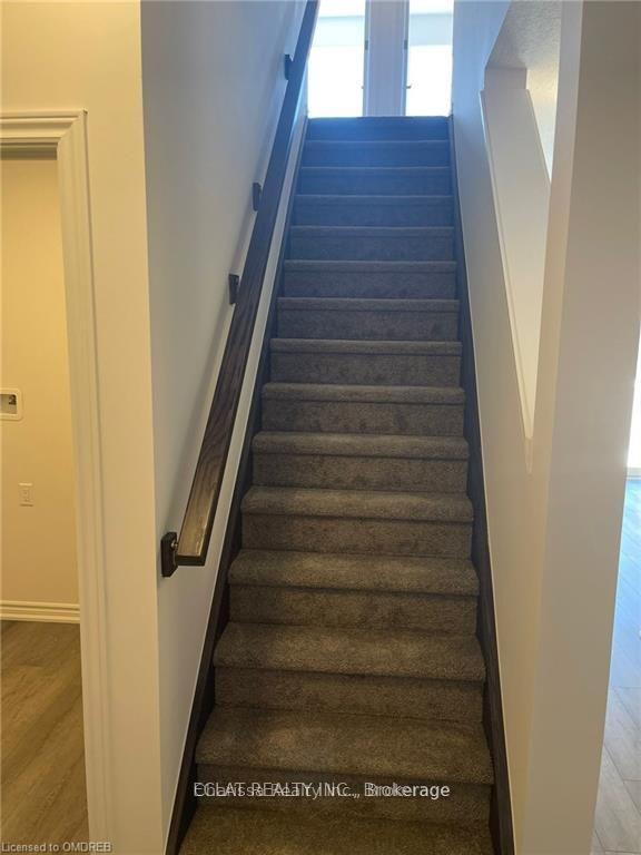 Photo 14 of 61 Soho Street, Hamilton, Stoney Creek Mountain — HOMEH