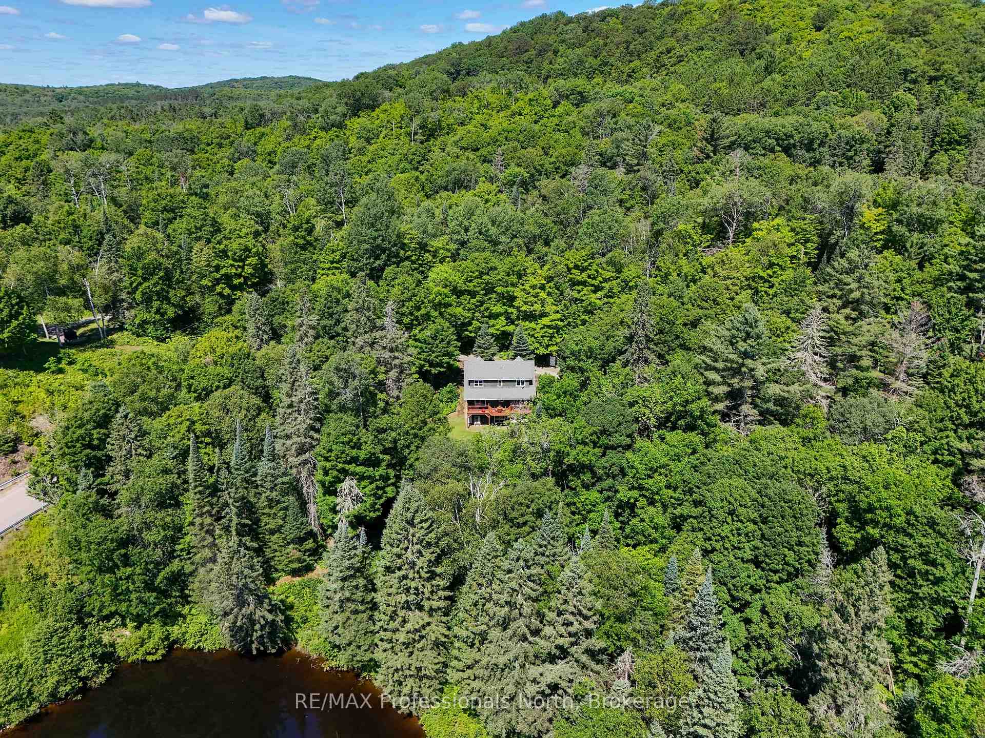 Photo 4 of 1237 Williamsport Road, Huntsville, Chaffey — HOMEH