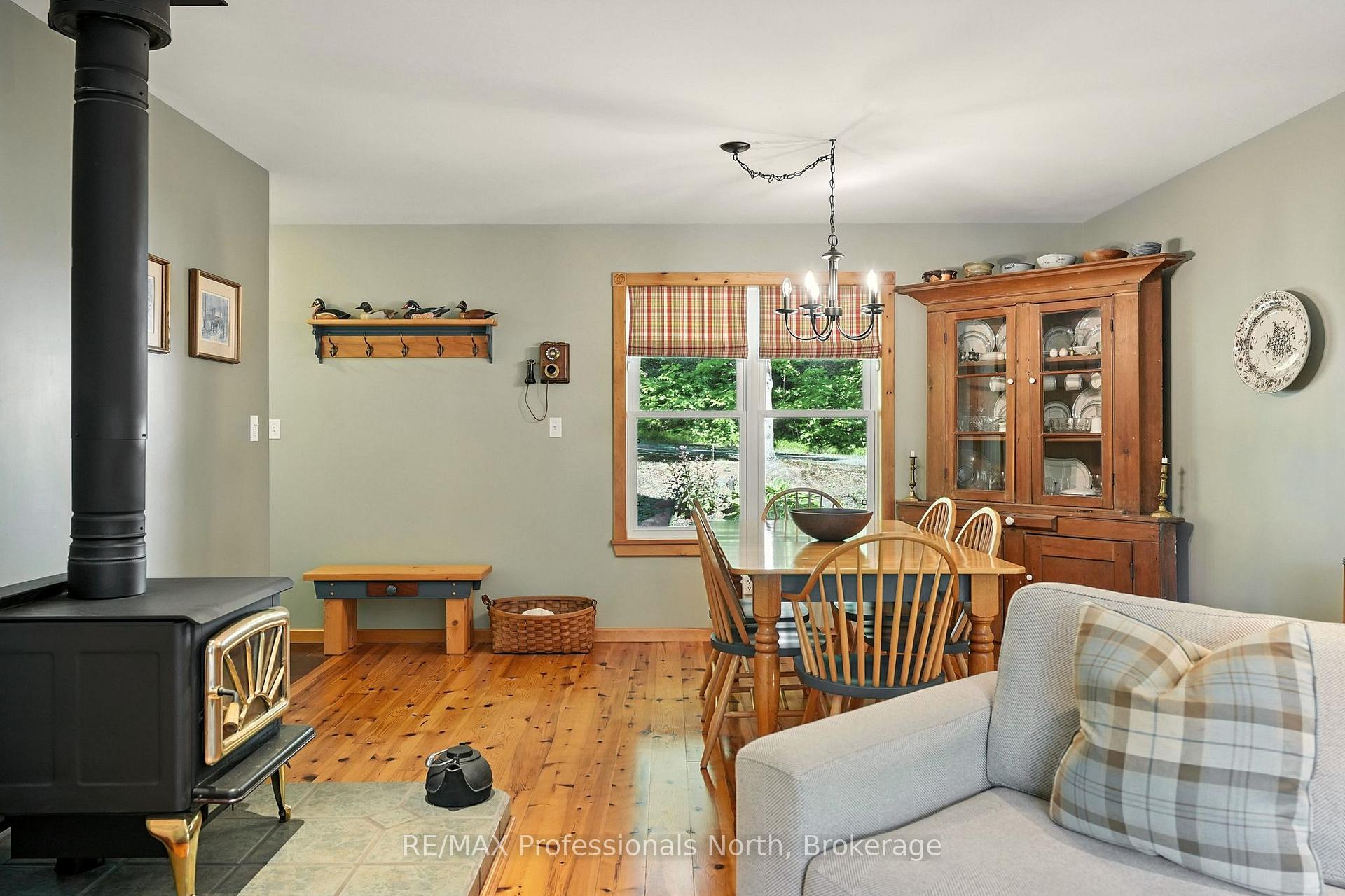 Photo 17 of 1237 Williamsport Road, Huntsville, Chaffey — HOMEH