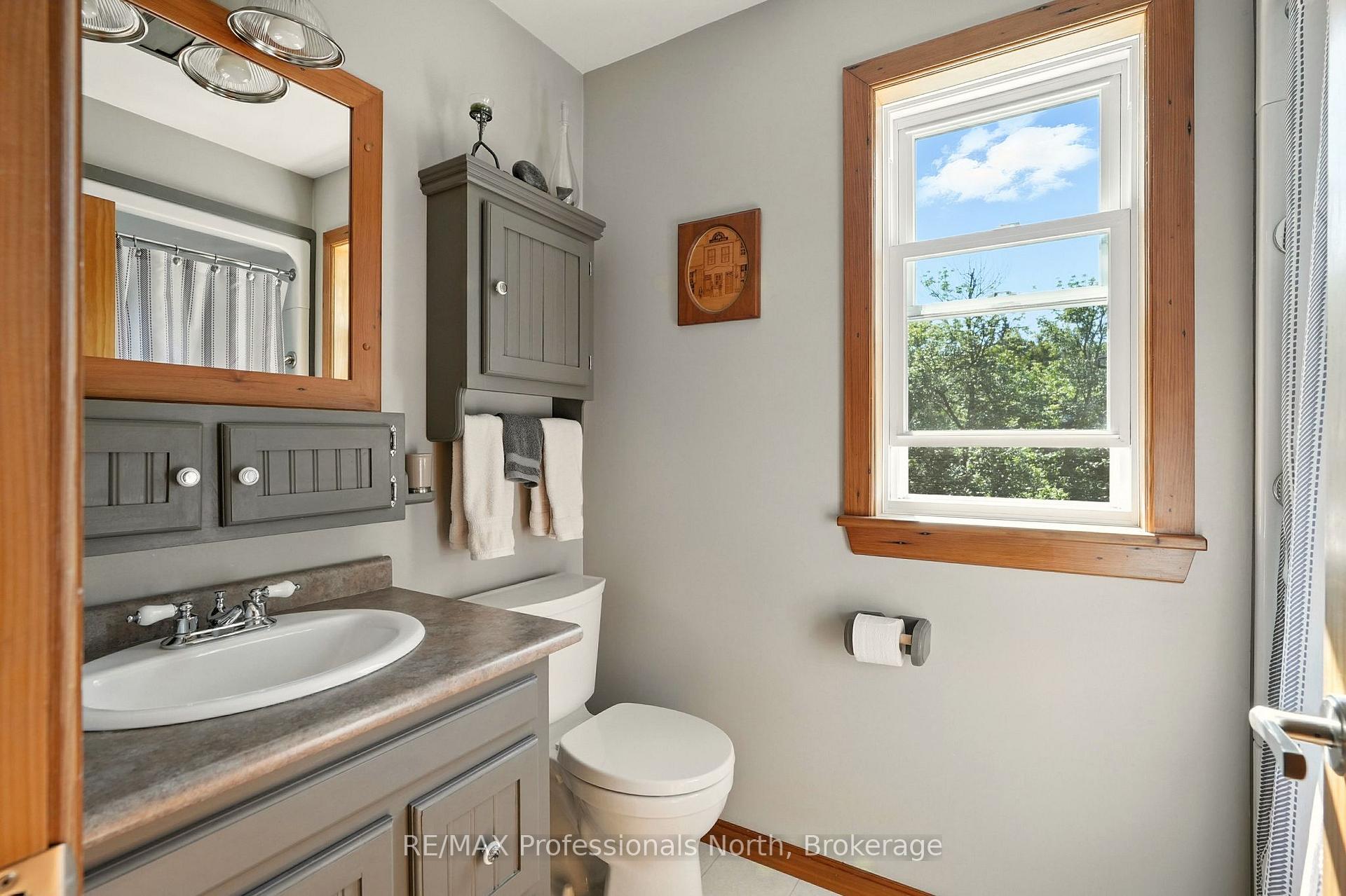 Photo 30 of 1237 Williamsport Road, Huntsville, Chaffey — HOMEH
