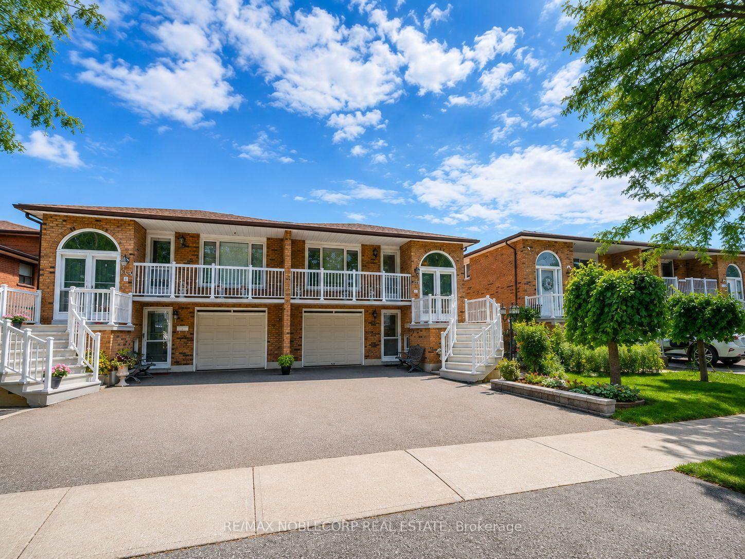 Photo 2 of 131 Yatescastle Drive, North York, Glenfield-Jane Heights — HOMEH