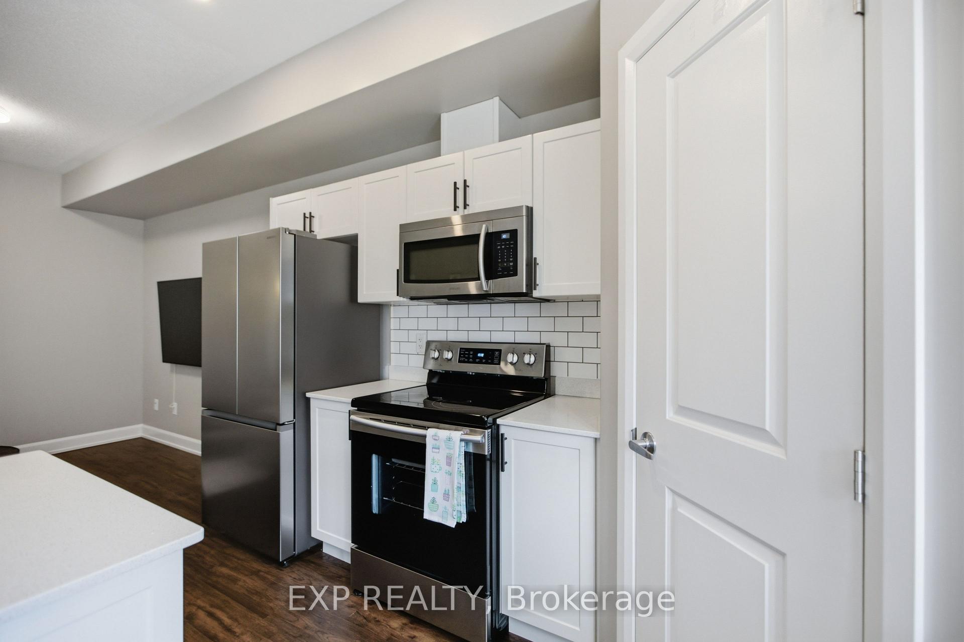Photo 10 of 42 Vimy Ridge Crescent, Arnprior, Arnprior — HOMEH