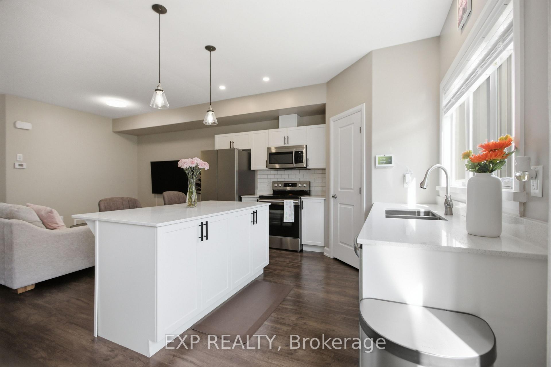 Photo 11 of 42 Vimy Ridge Crescent, Arnprior, Arnprior — HOMEH