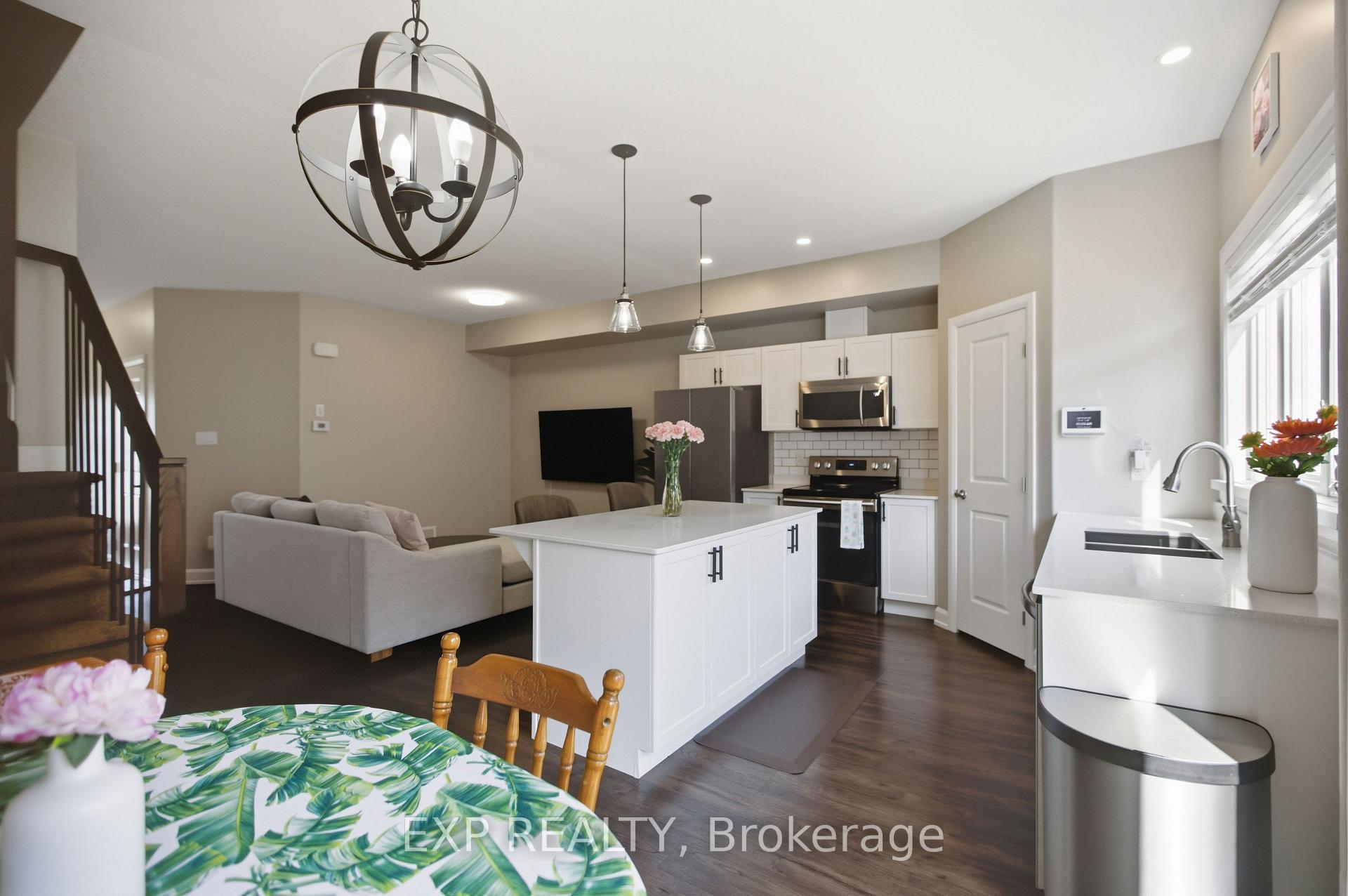 Photo 13 of 42 Vimy Ridge Crescent, Arnprior, Arnprior — HOMEH
