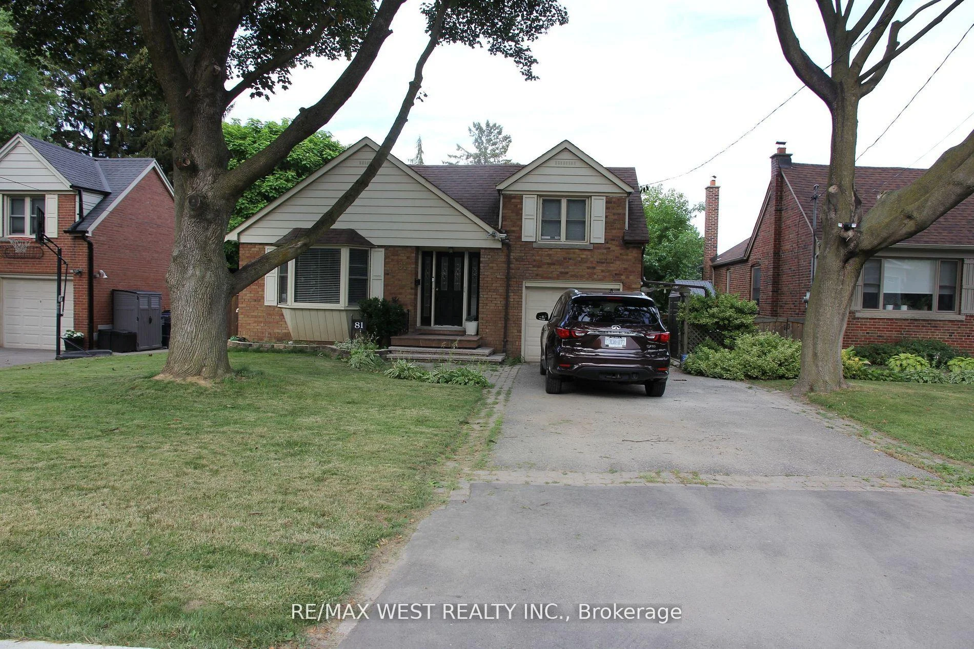 Photo 3 of Unit Basement, 81 Freemont Avenue, Etobicoke, Humber Heights — HOMEH