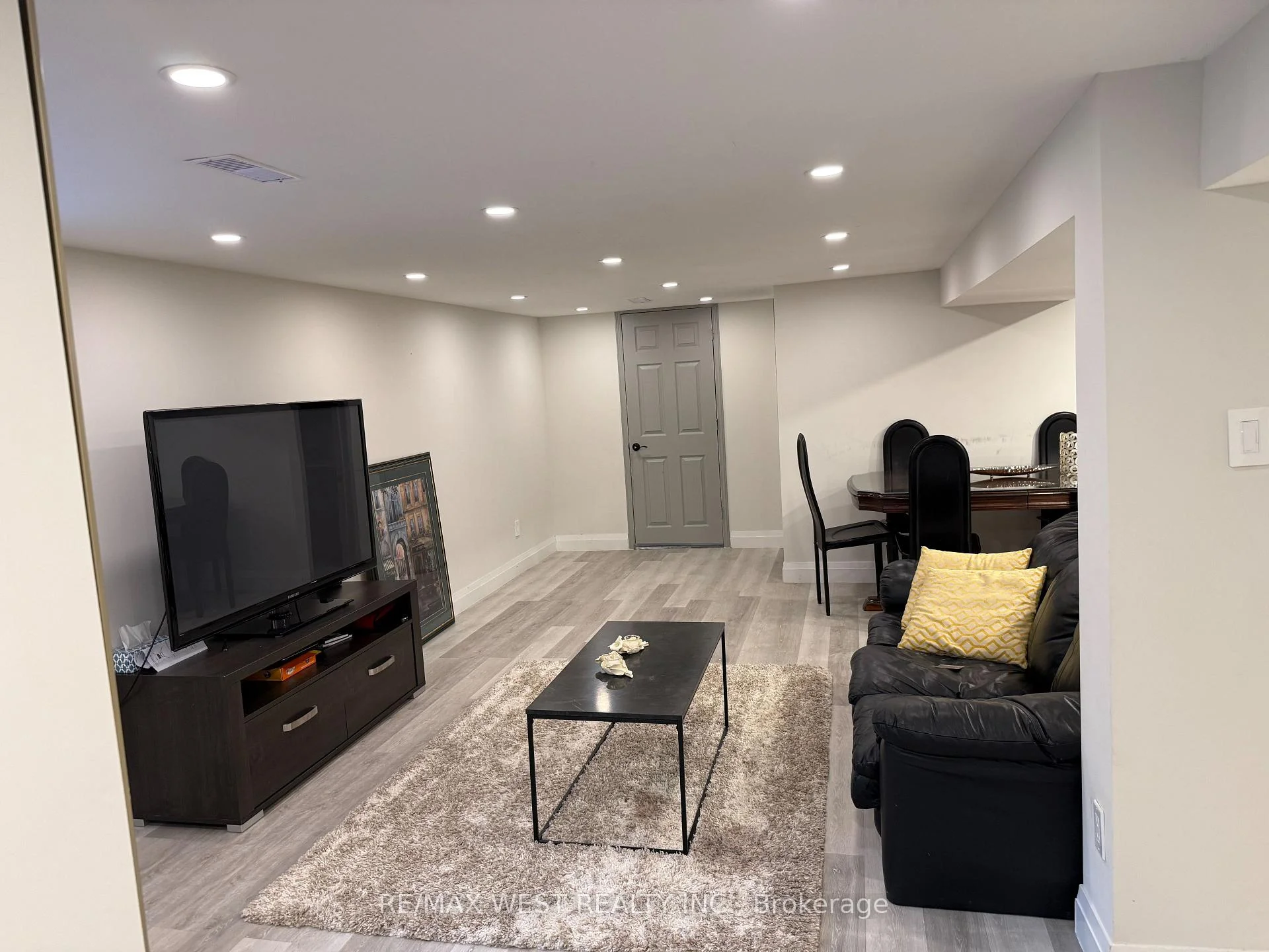 Photo 21 of Unit Basement, 81 Freemont Avenue, Etobicoke, Humber Heights — HOMEH