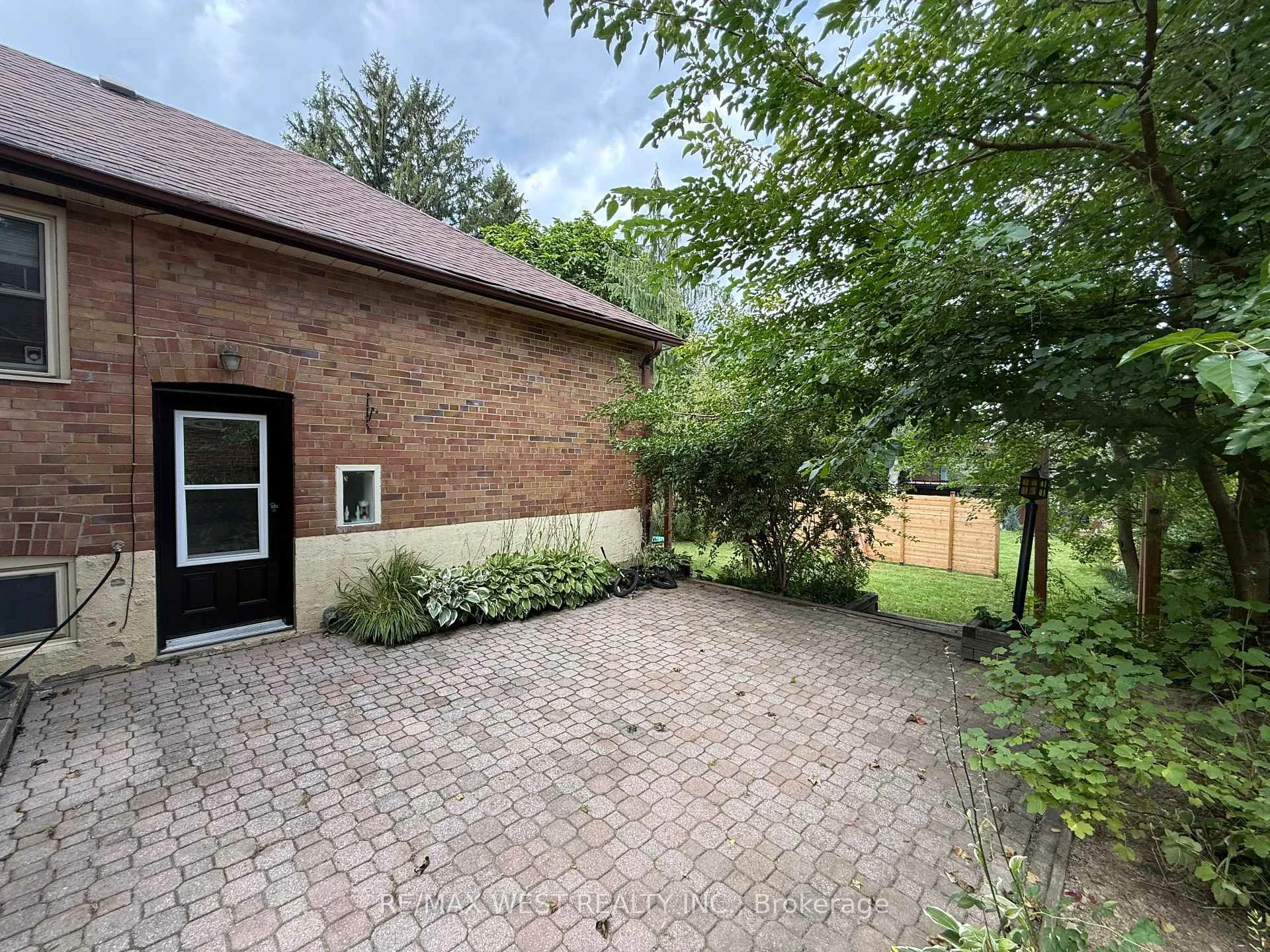 Photo 25 of Unit Basement, 81 Freemont Avenue, Etobicoke, Humber Heights — HOMEH