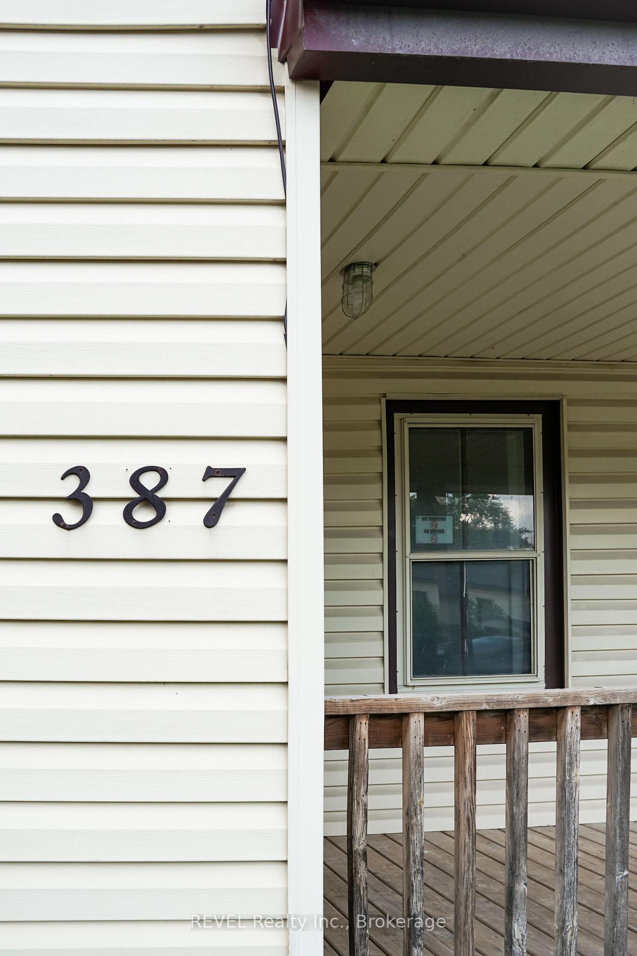 Photo 3 of 387 Glendale Avenue, St. Catharines, Secord Woods — HOMEH