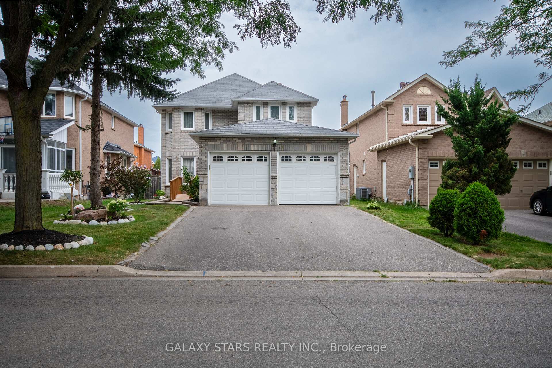 Photo 1 of 28 Claircrest Road, Markham, Middlefield — HOMEH