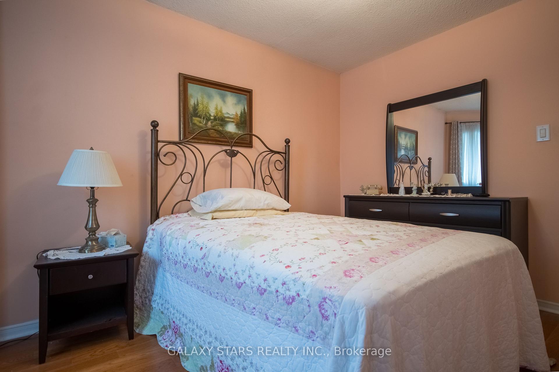 Photo 30 of 28 Claircrest Road, Markham, Middlefield — HOMEH