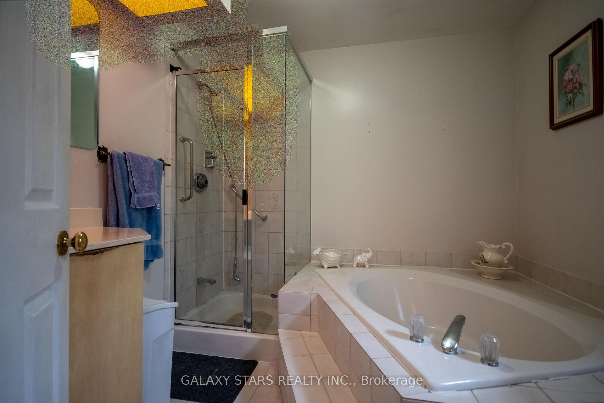 Photo 35 of 28 Claircrest Road, Markham, Middlefield — HOMEH