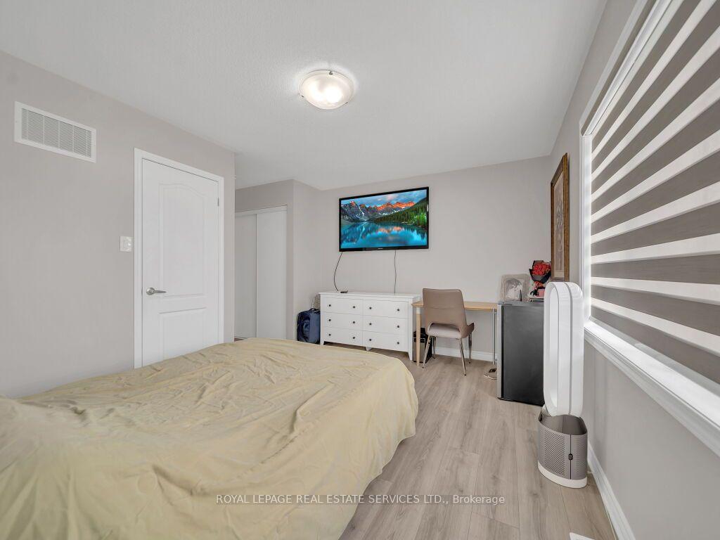 Photo 21 of 61 Rockbrook Trail, Brampton, Northwest Brampton — HOMEH