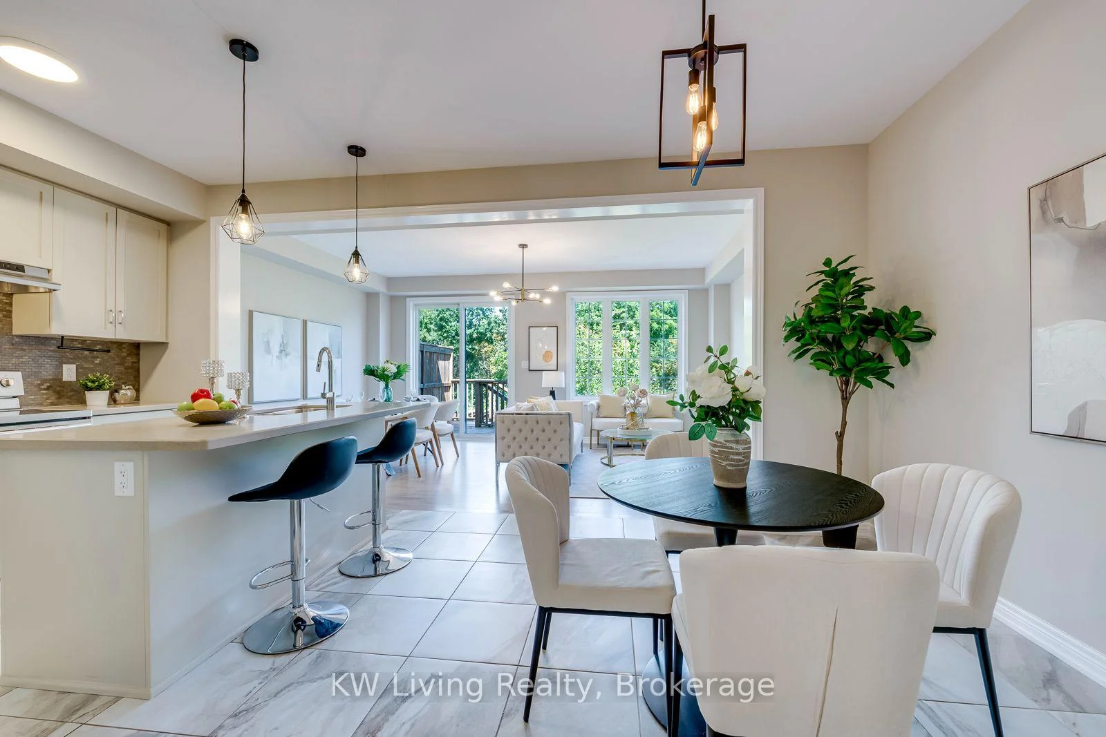 Photo 5 of 3291 Mockingbird Common, Oakville, Joshua Meadows — HOMEH