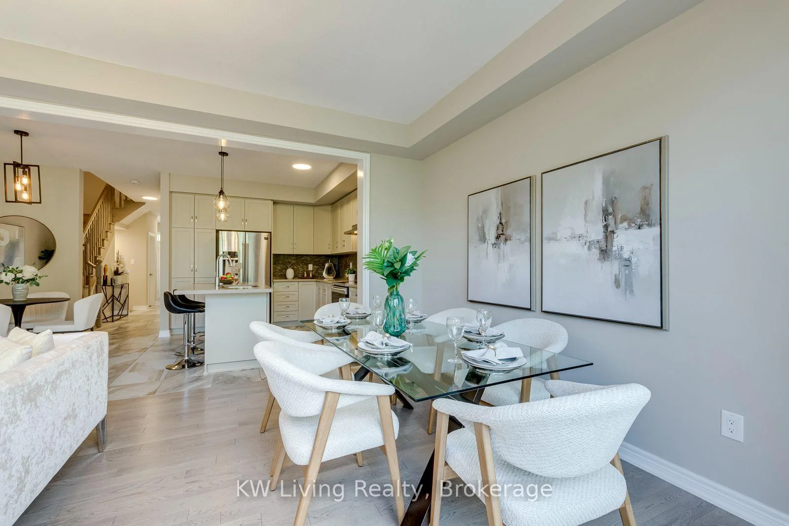 Photo 15 of 3291 Mockingbird Common, Oakville, Joshua Meadows — HOMEH