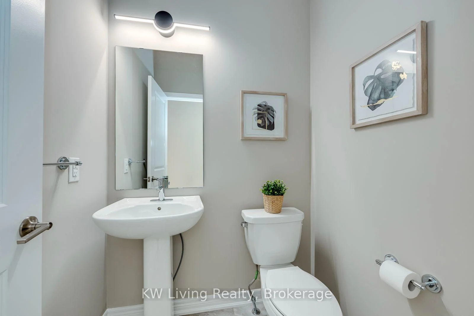Photo 17 of 3291 Mockingbird Common, Oakville, Joshua Meadows — HOMEH