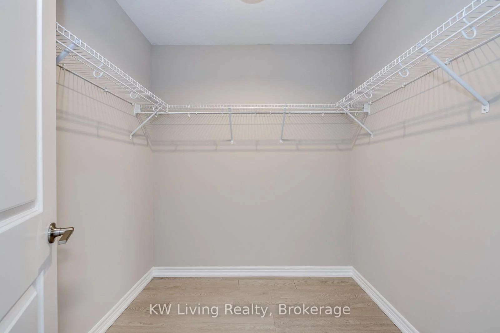 Photo 22 of 3291 Mockingbird Common, Oakville, Joshua Meadows — HOMEH