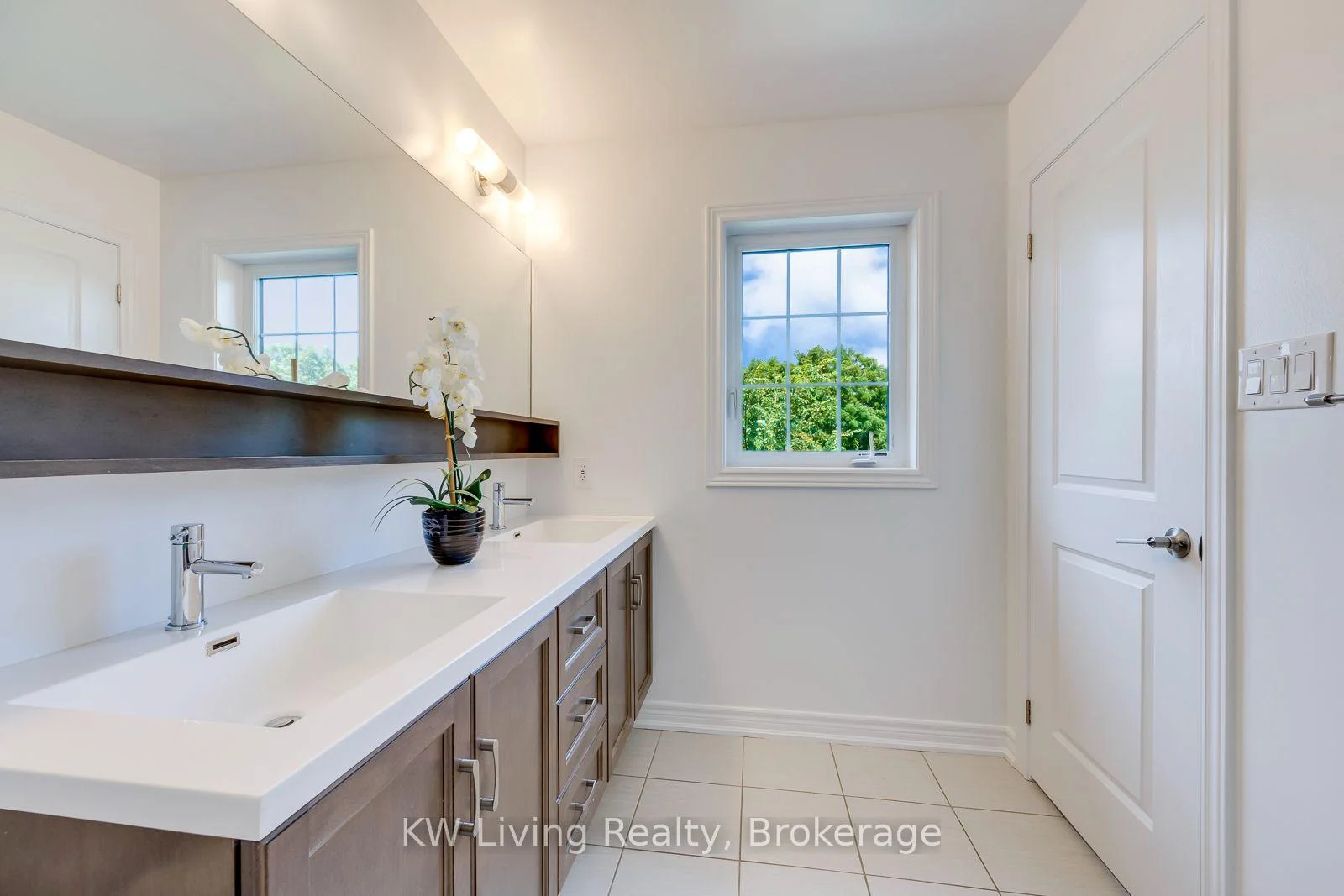 Photo 24 of 3291 Mockingbird Common, Oakville, Joshua Meadows — HOMEH
