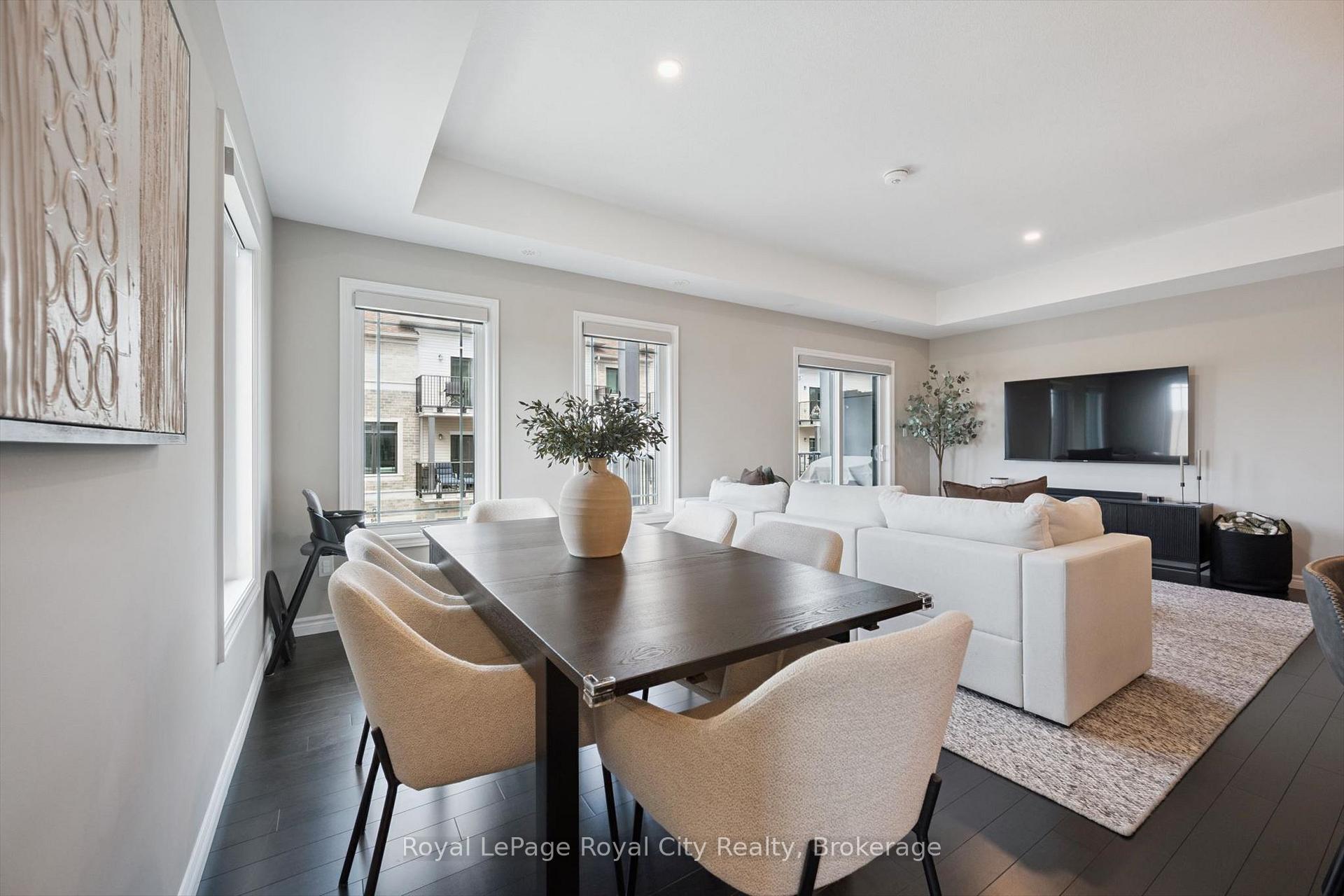 Photo 3 of Unit 58, 107 Westra Drive, Guelph, Willow West/Sugarbush/West Acres — HOMEH
