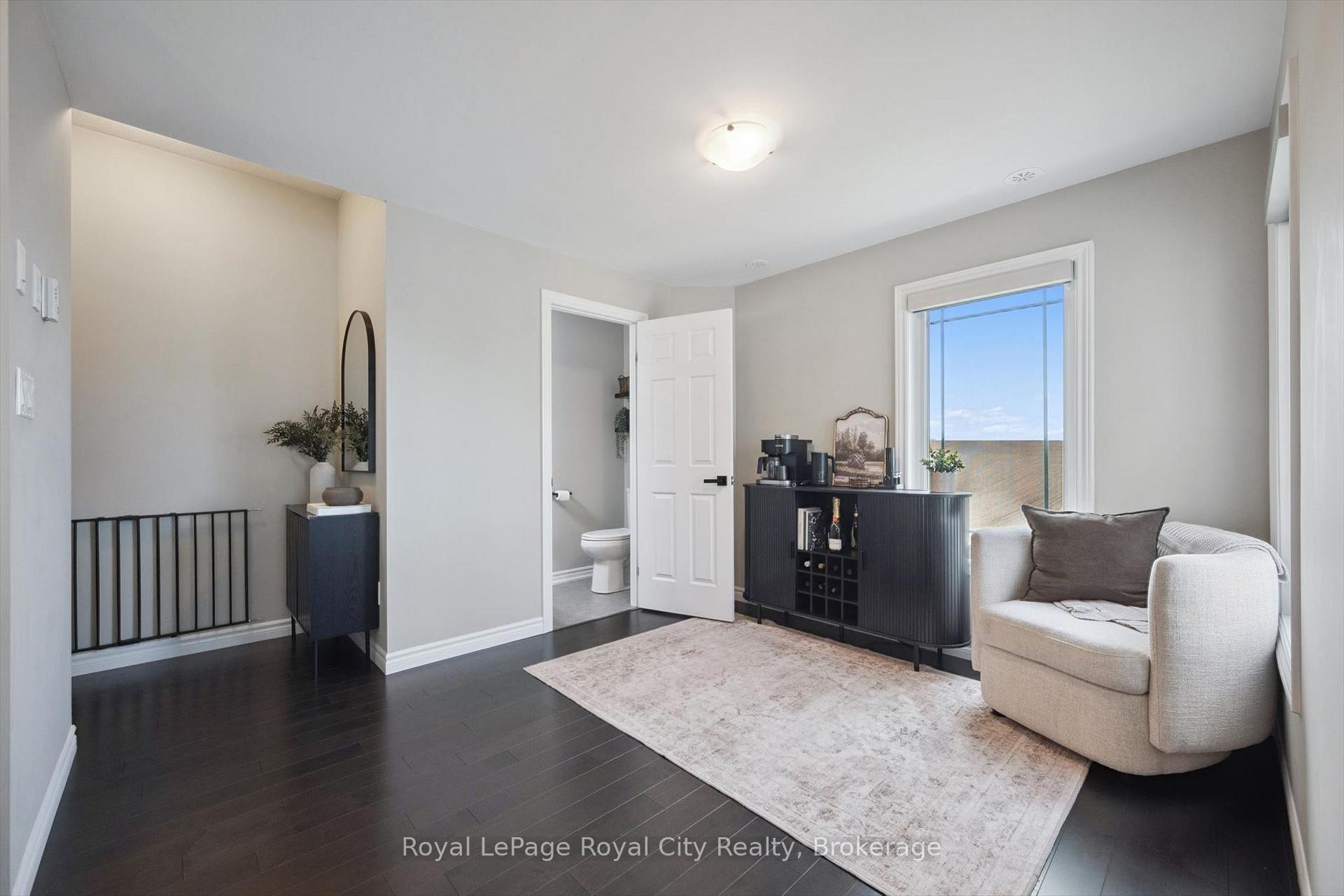 Photo 10 of Unit 58, 107 Westra Drive, Guelph, Willow West/Sugarbush/West Acres — HOMEH