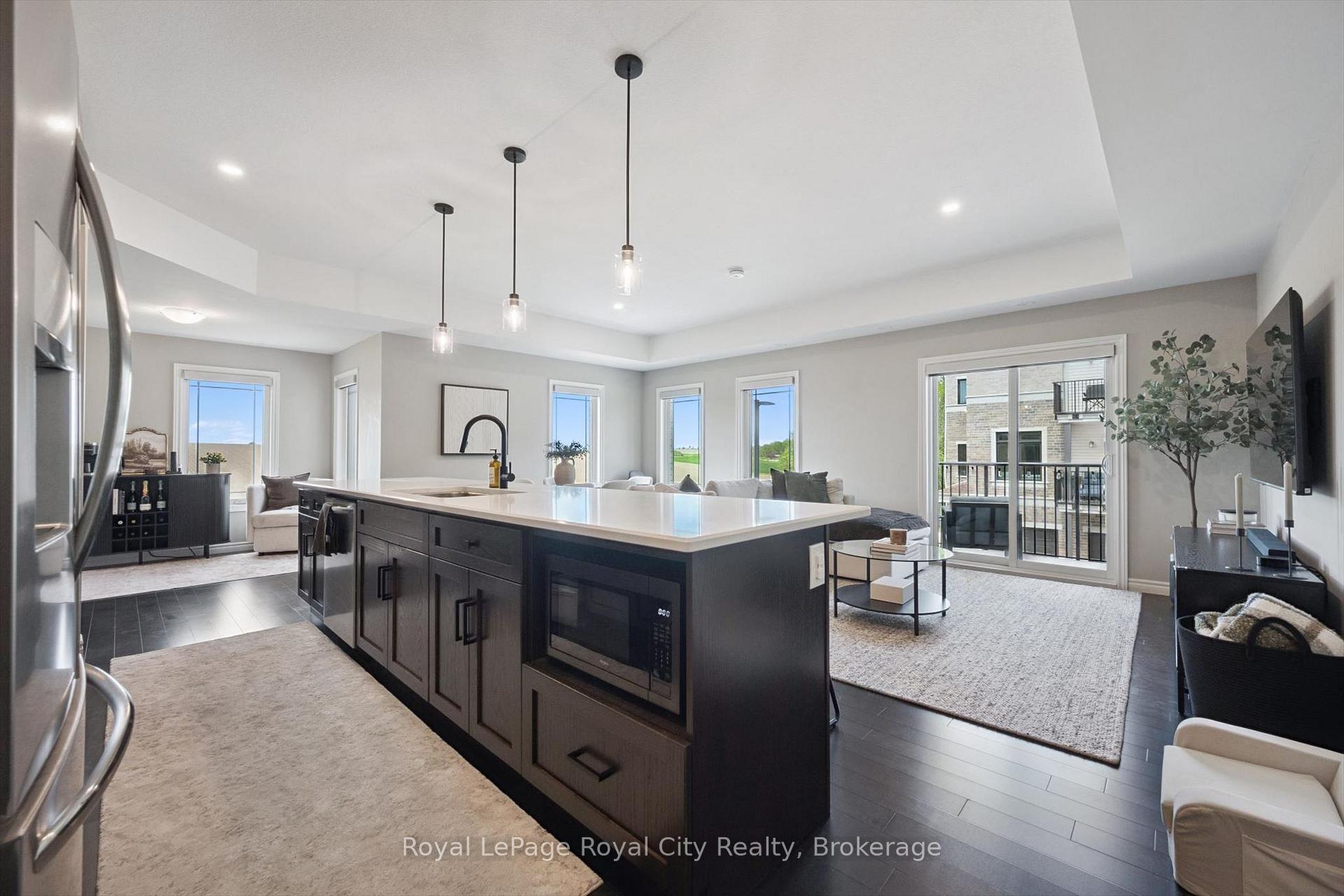 Photo 13 of Unit 58, 107 Westra Drive, Guelph, Willow West/Sugarbush/West Acres — HOMEH