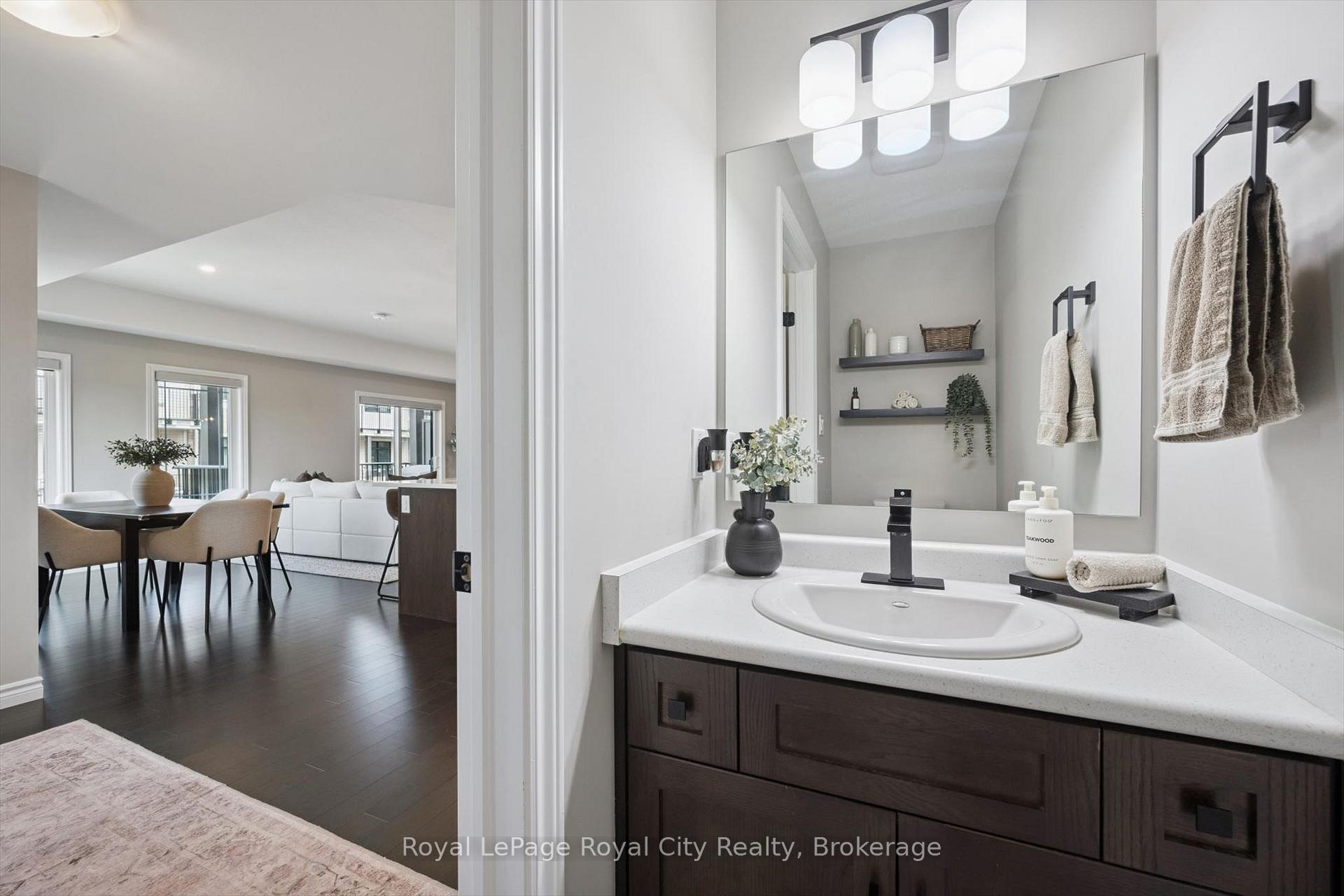 Photo 19 of Unit 58, 107 Westra Drive, Guelph, Willow West/Sugarbush/West Acres — HOMEH