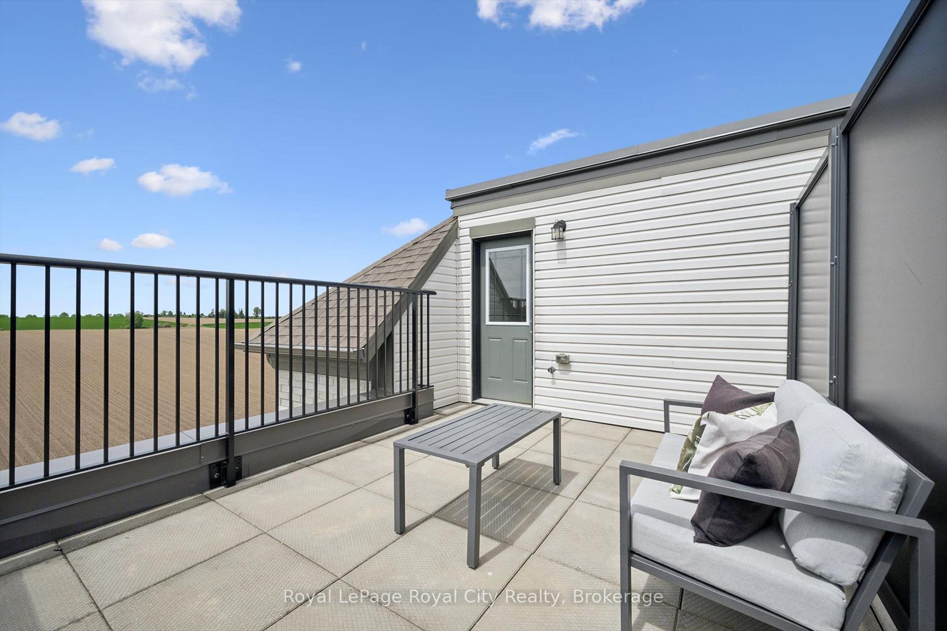 Photo 34 of Unit 58, 107 Westra Drive, Guelph, Willow West/Sugarbush/West Acres — HOMEH