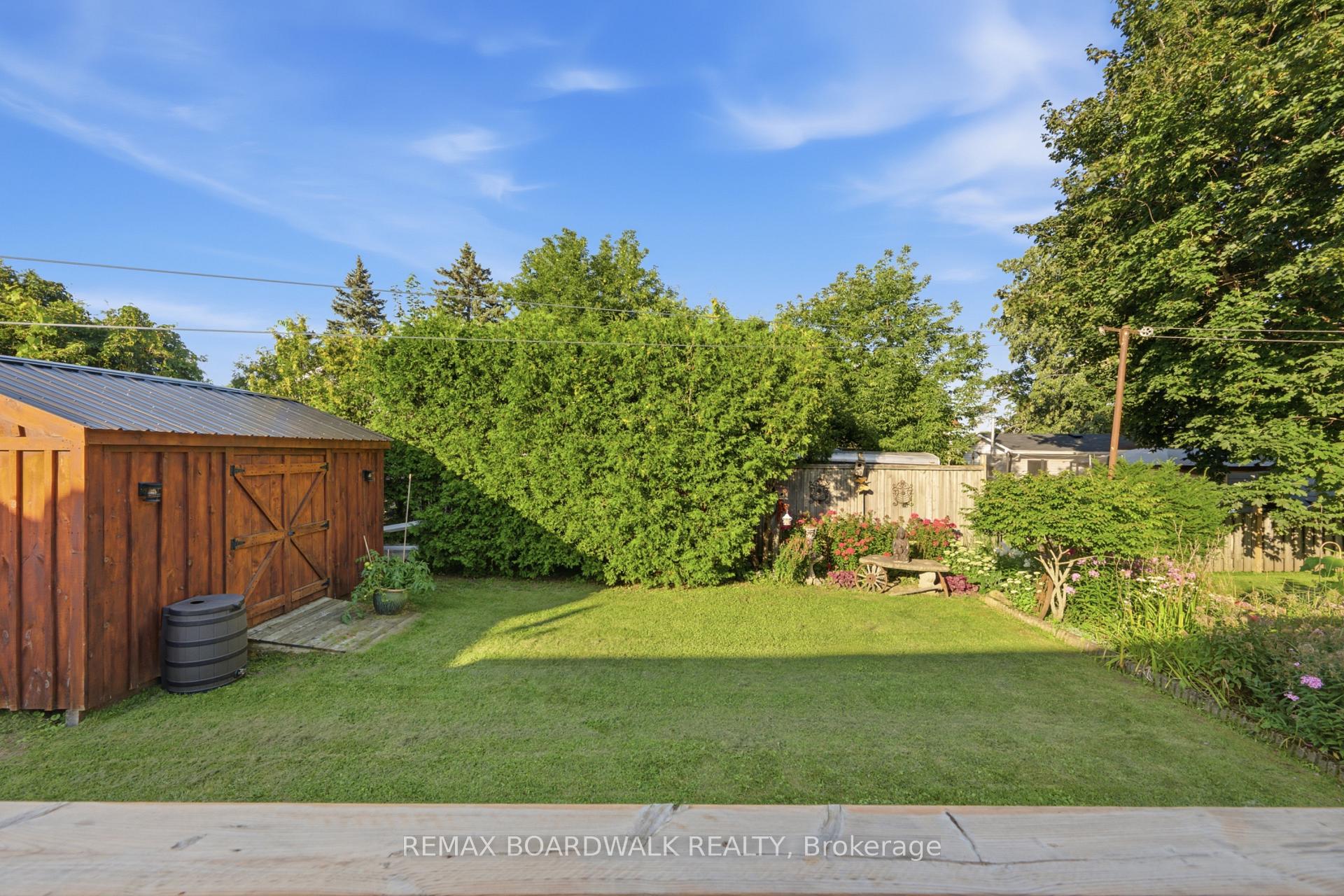 Photo 11 of 762 St Lawrence Street, Prescott, Prescott — HOMEH