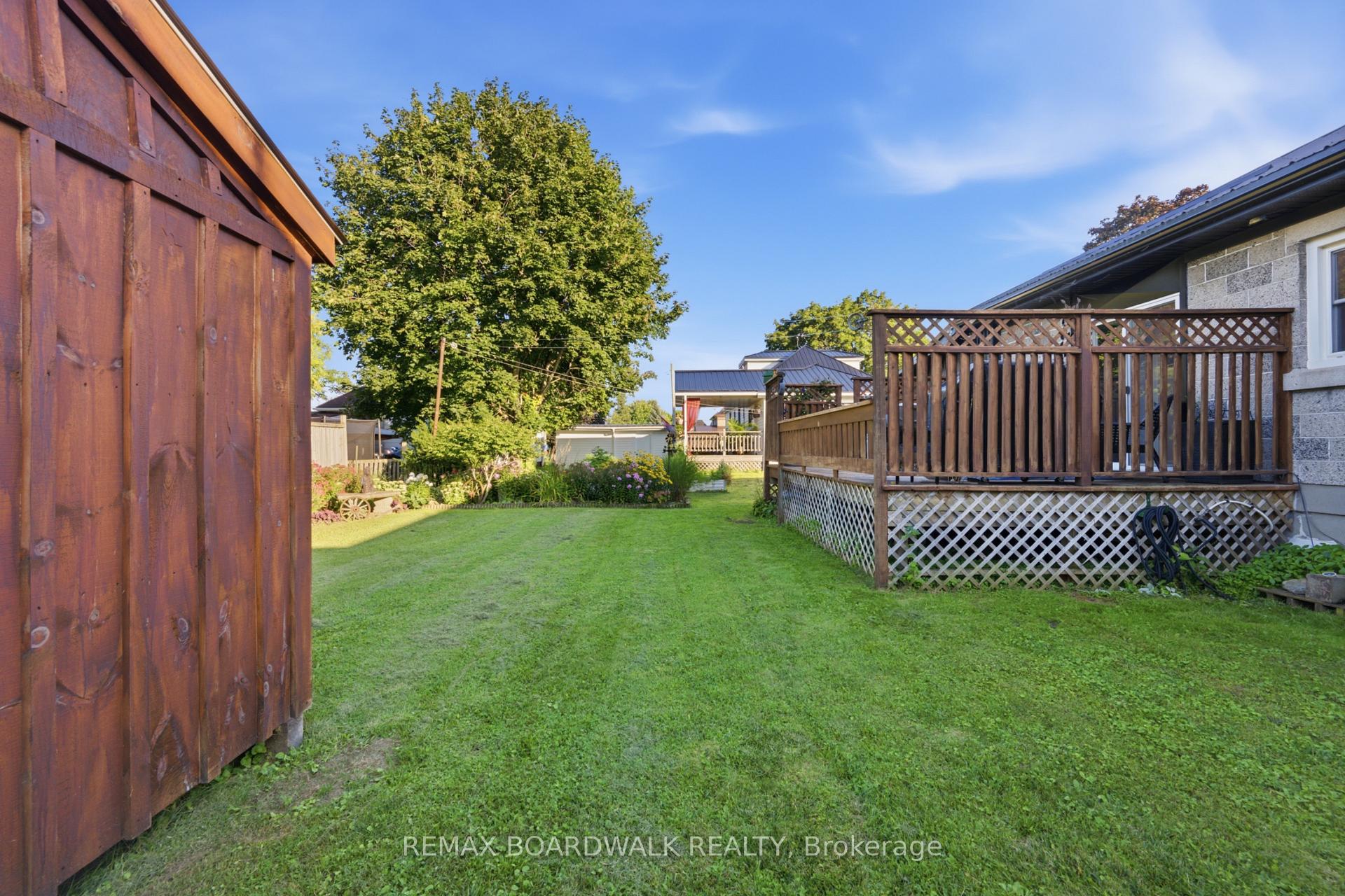 Photo 12 of 762 St Lawrence Street, Prescott, Prescott — HOMEH