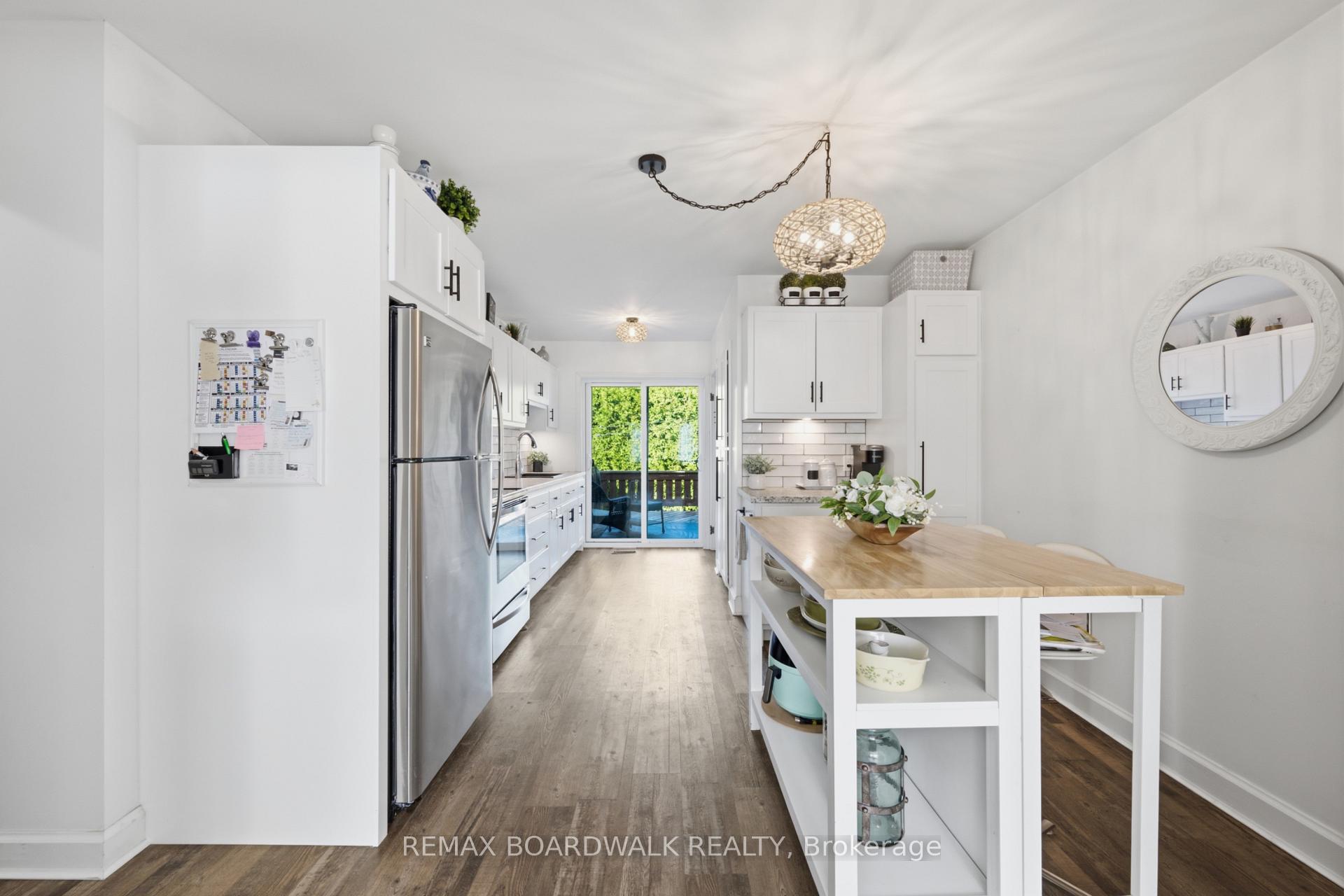 Photo 23 of 762 St Lawrence Street, Prescott, Prescott — HOMEH