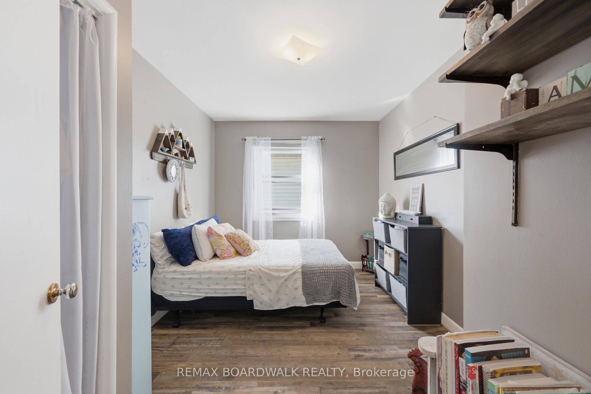 Photo 33 of 762 St Lawrence Street, Prescott, Prescott — HOMEH
