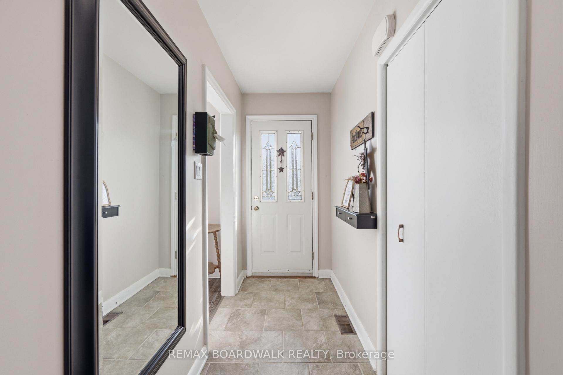 Photo 34 of 762 St Lawrence Street, Prescott, Prescott — HOMEH