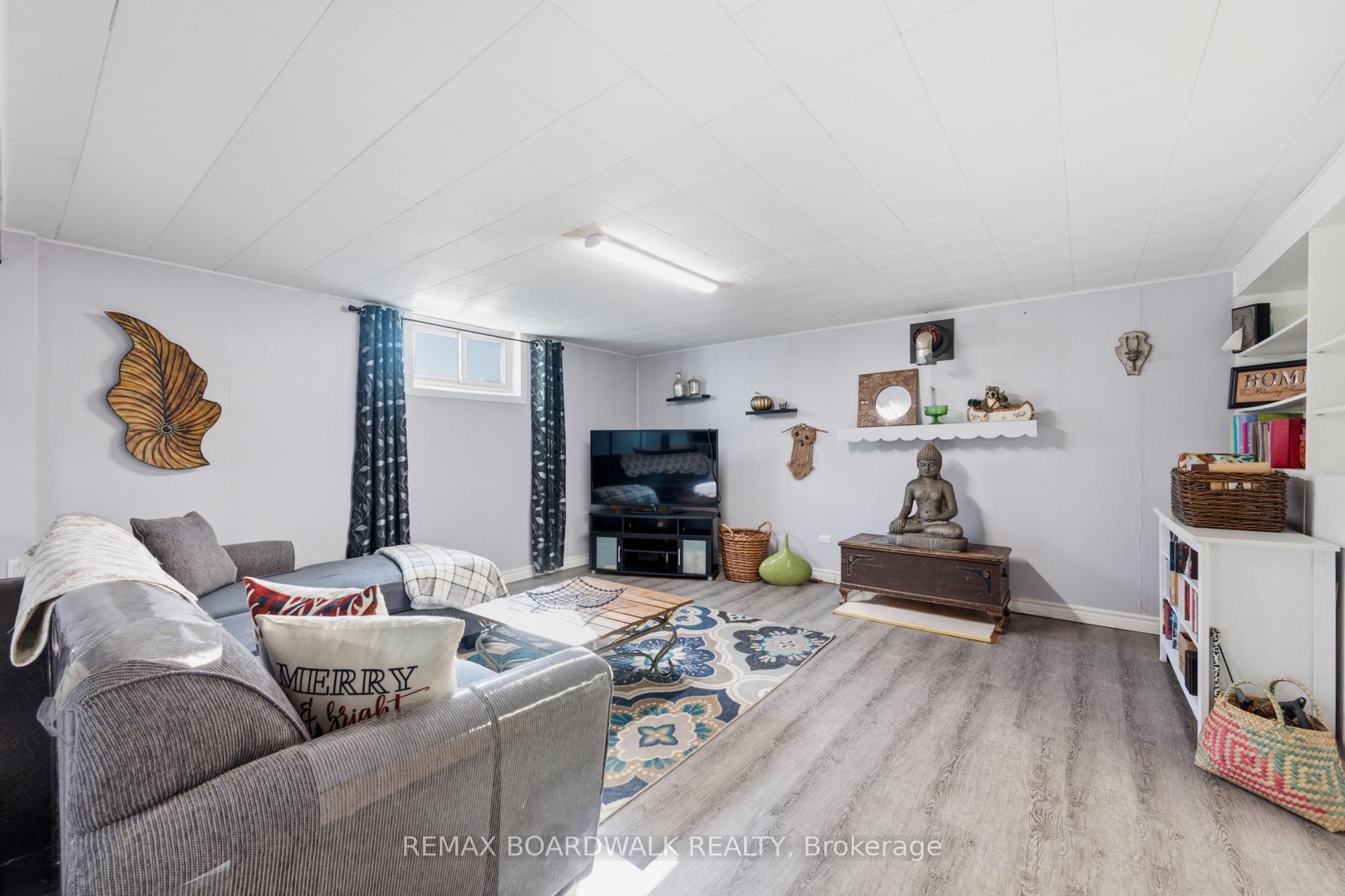 Photo 42 of 762 St Lawrence Street, Prescott, Prescott — HOMEH