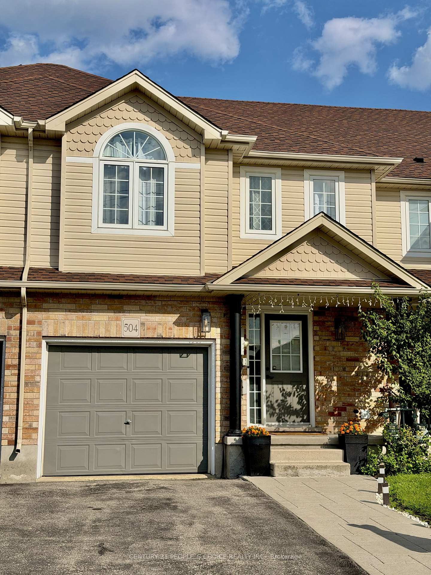 Photo 1 of 504 Doon Drive S, Kitchener, Doon South — HOMEH