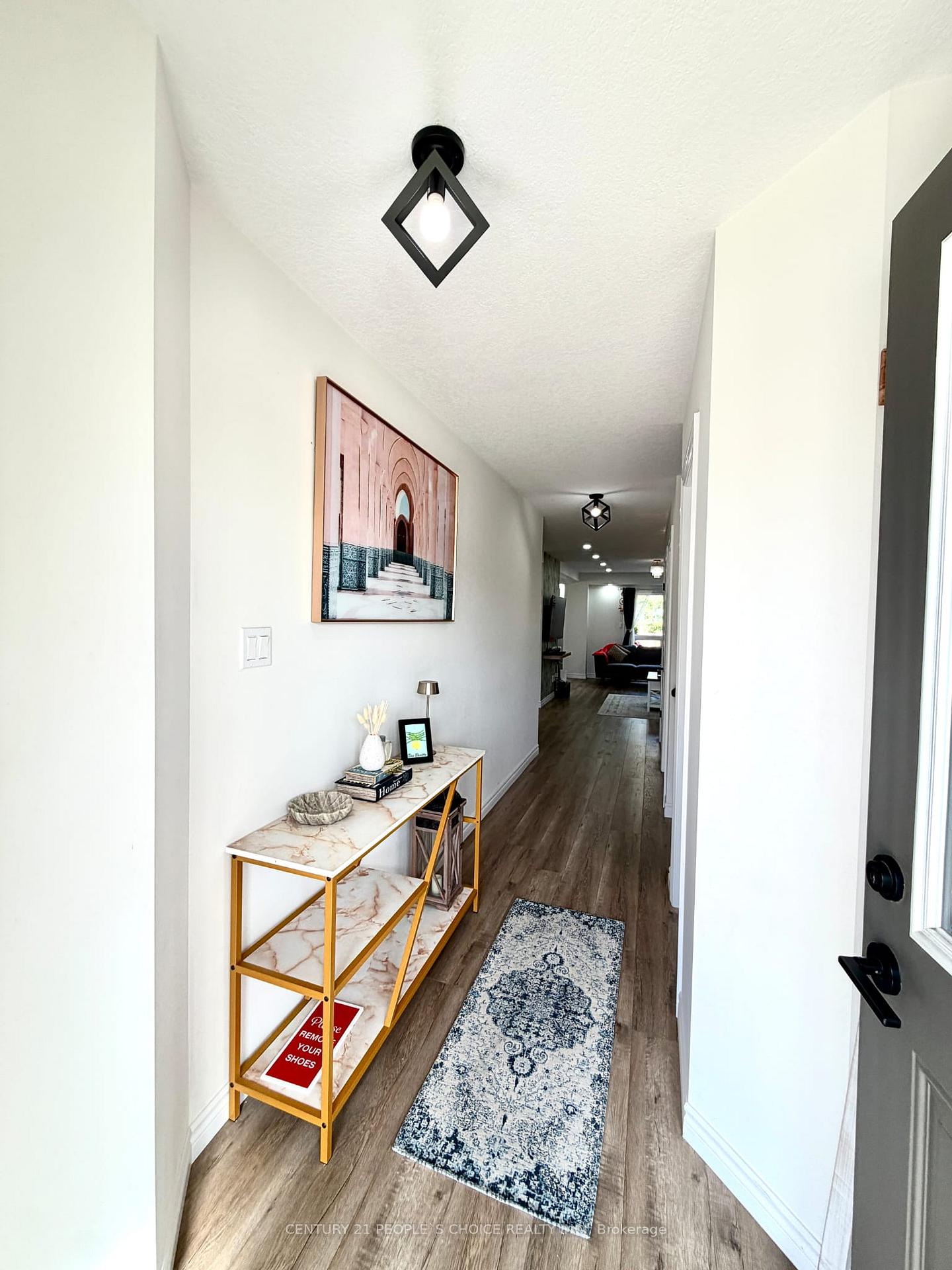 Photo 5 of 504 Doon Drive S, Kitchener, Doon South — HOMEH