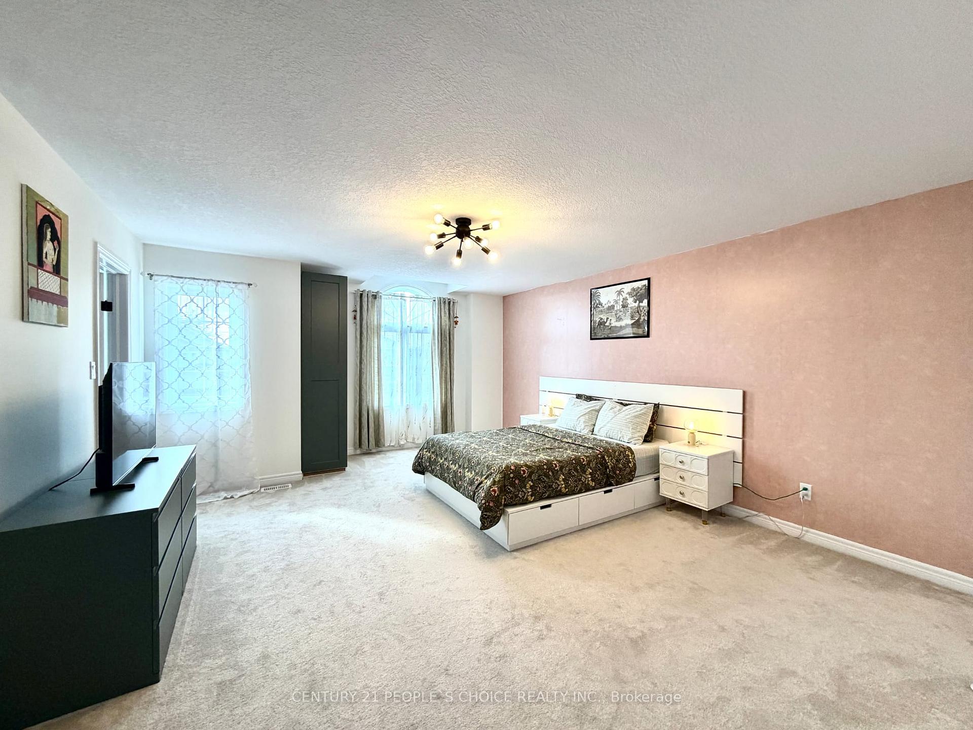 Photo 15 of 504 Doon Drive S, Kitchener, Doon South — HOMEH