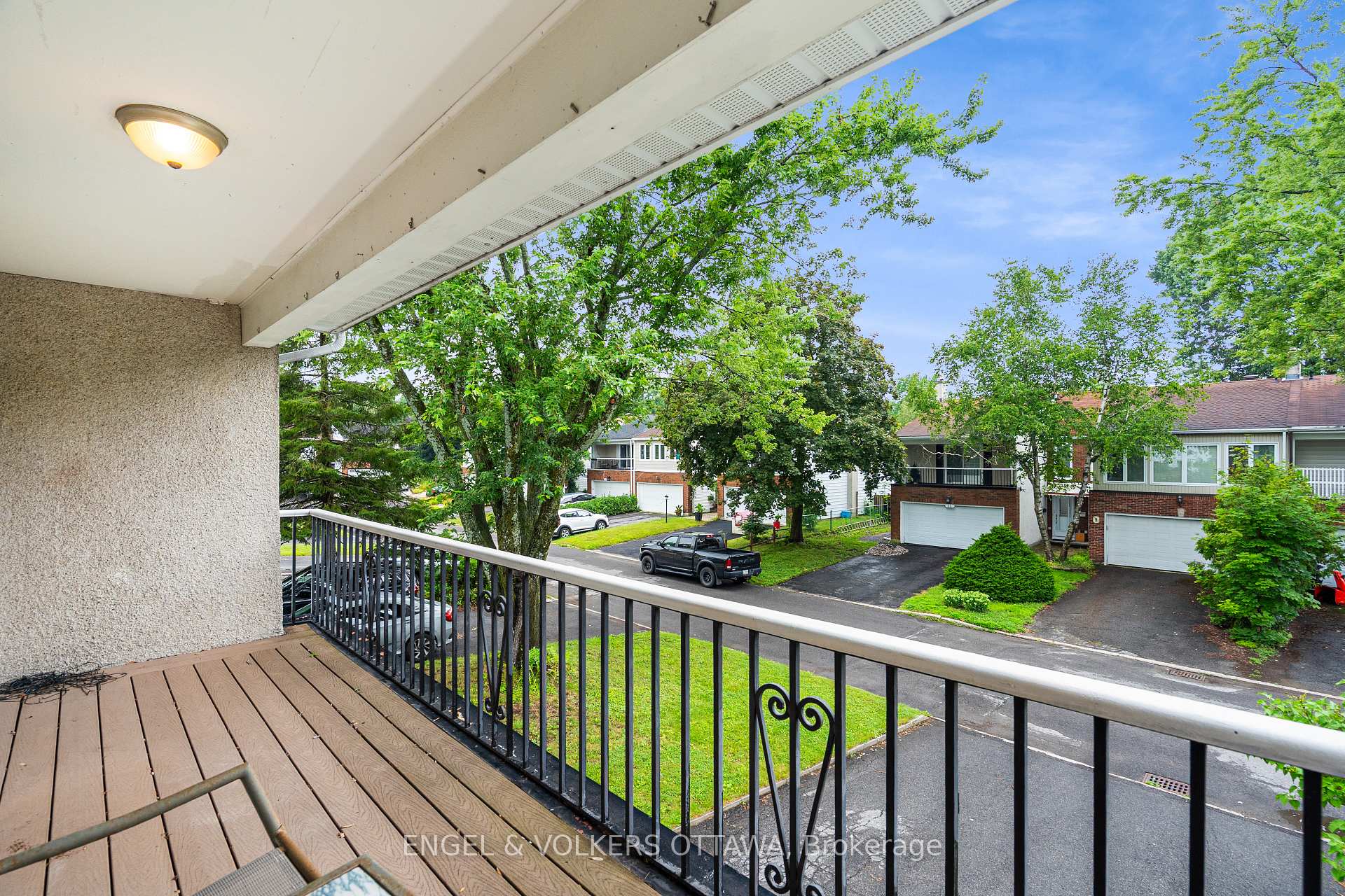 Photo 34 of 10 Estelle Crescent, Ottawa, Sheahan Estates/Trend Village — HOMEH