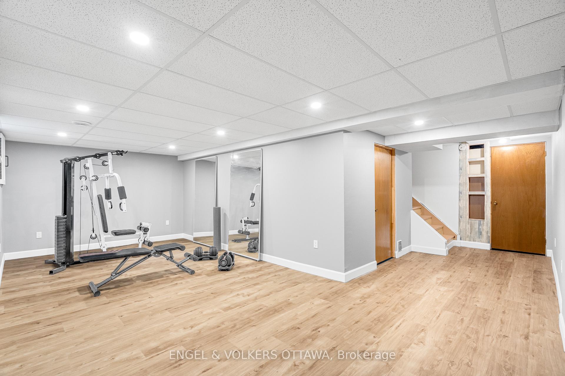 Photo 45 of 10 Estelle Crescent, Ottawa, Sheahan Estates/Trend Village — HOMEH