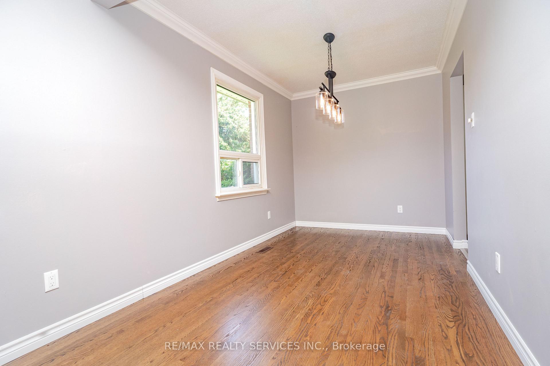 Photo 11 of Unit Upper Level, 23 Fidelia Crescent, Brampton, Southgate — HOMEH