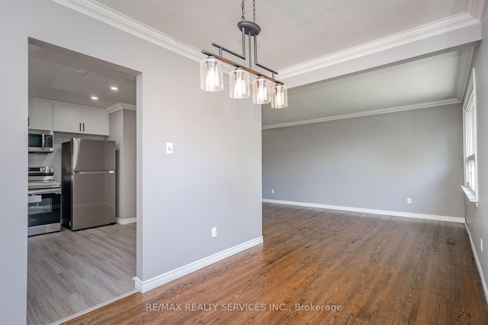 Photo 12 of Unit Upper Level, 23 Fidelia Crescent, Brampton, Southgate — HOMEH