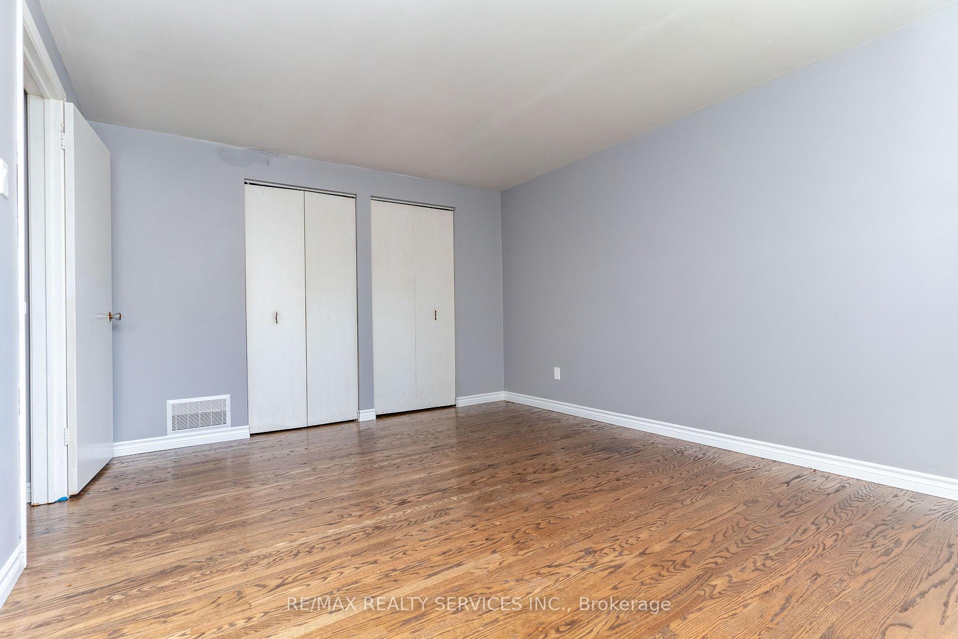 Photo 20 of Unit Upper Level, 23 Fidelia Crescent, Brampton, Southgate — HOMEH