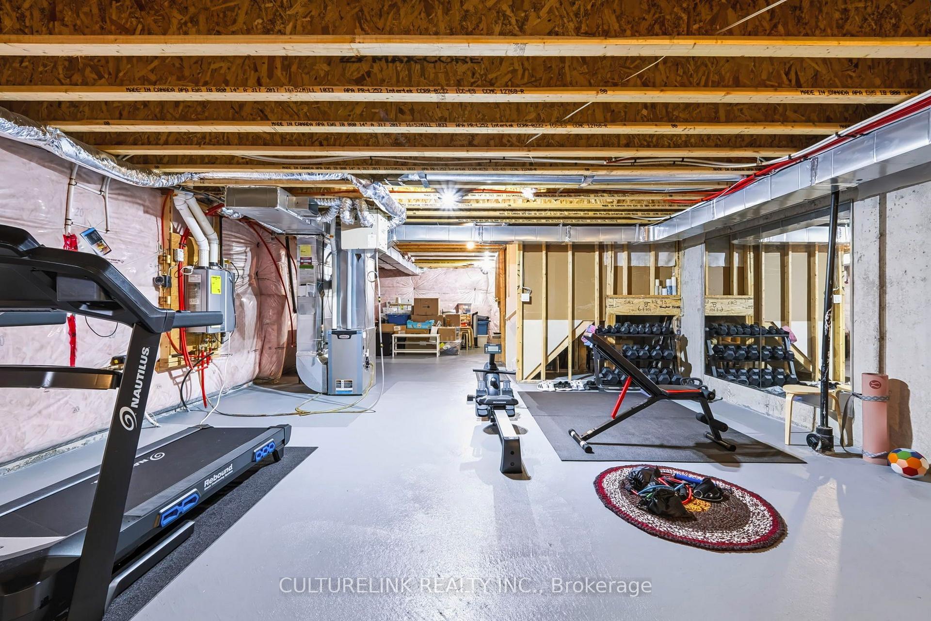 Photo 19 of 89 Sharonview Crescent, East Gwillimbury, Sharon — HOMEH