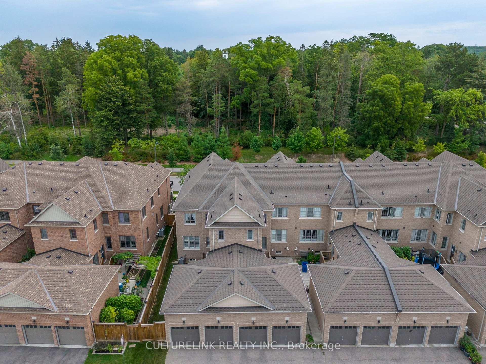 Photo 24 of 89 Sharonview Crescent, East Gwillimbury, Sharon — HOMEH