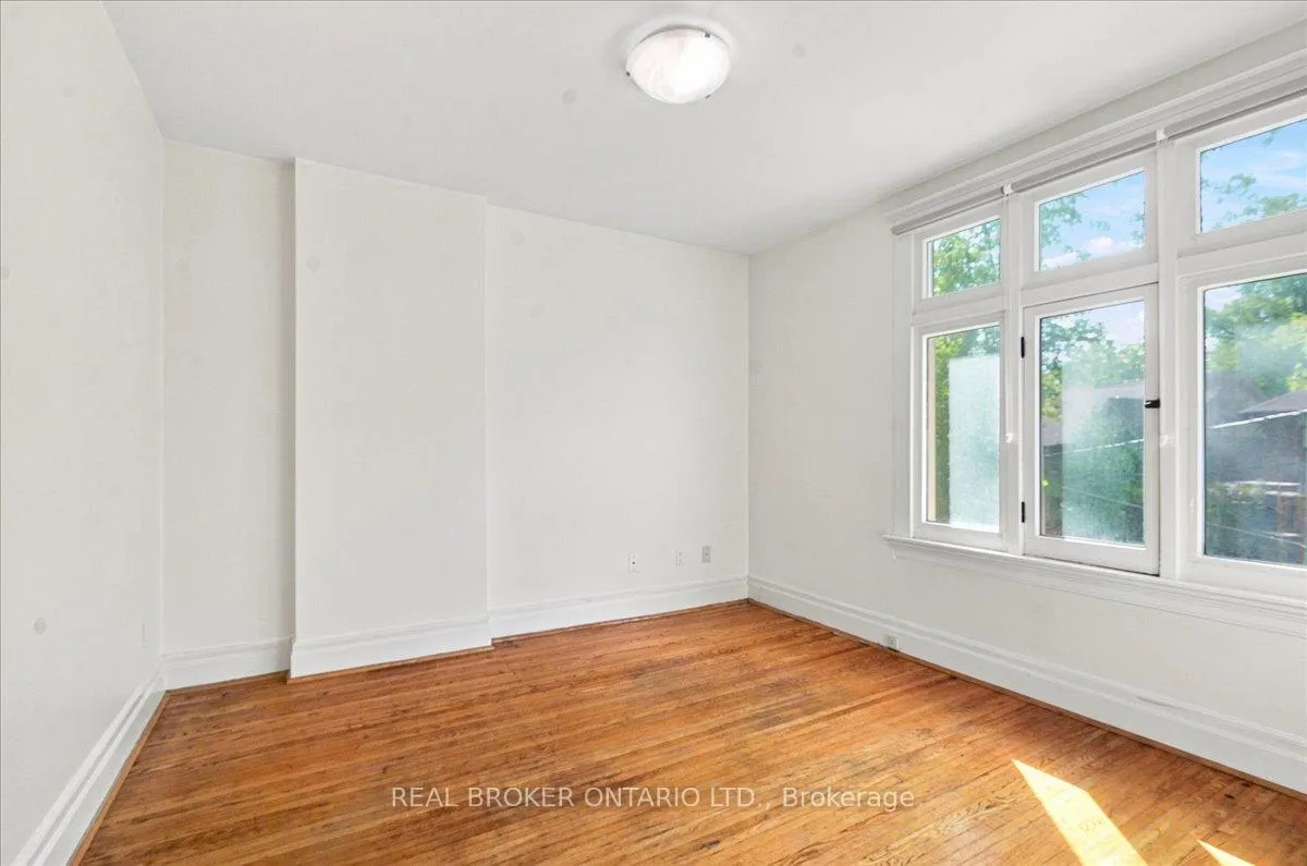Photo 15 of Unit 2, 12 Foxbar Road, Toronto, Yonge-St. Clair — HOMEH