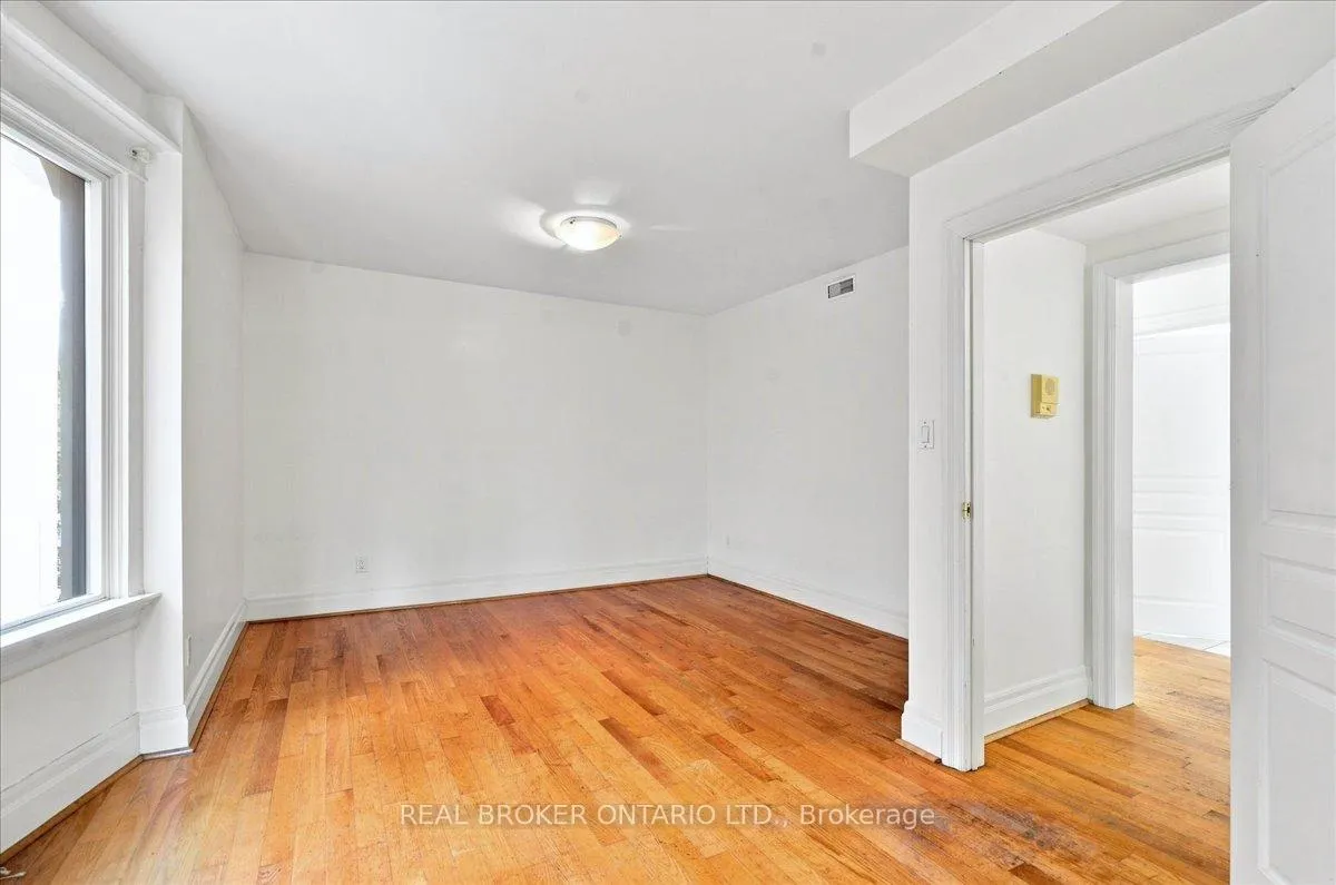 Photo 25 of Unit 2, 12 Foxbar Road, Toronto, Yonge-St. Clair — HOMEH