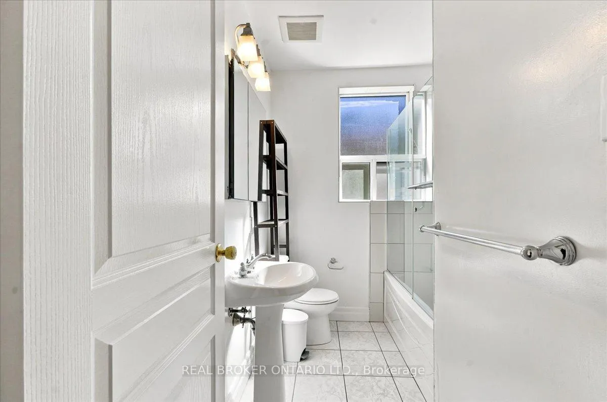 Photo 27 of Unit 2, 12 Foxbar Road, Toronto, Yonge-St. Clair — HOMEH
