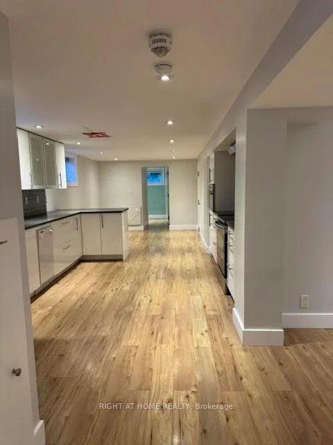 Photo 20 of Unit LOWER LEVEL, 29 Kirby Road, North York, Downsview-Roding-CFB — HOMEH
