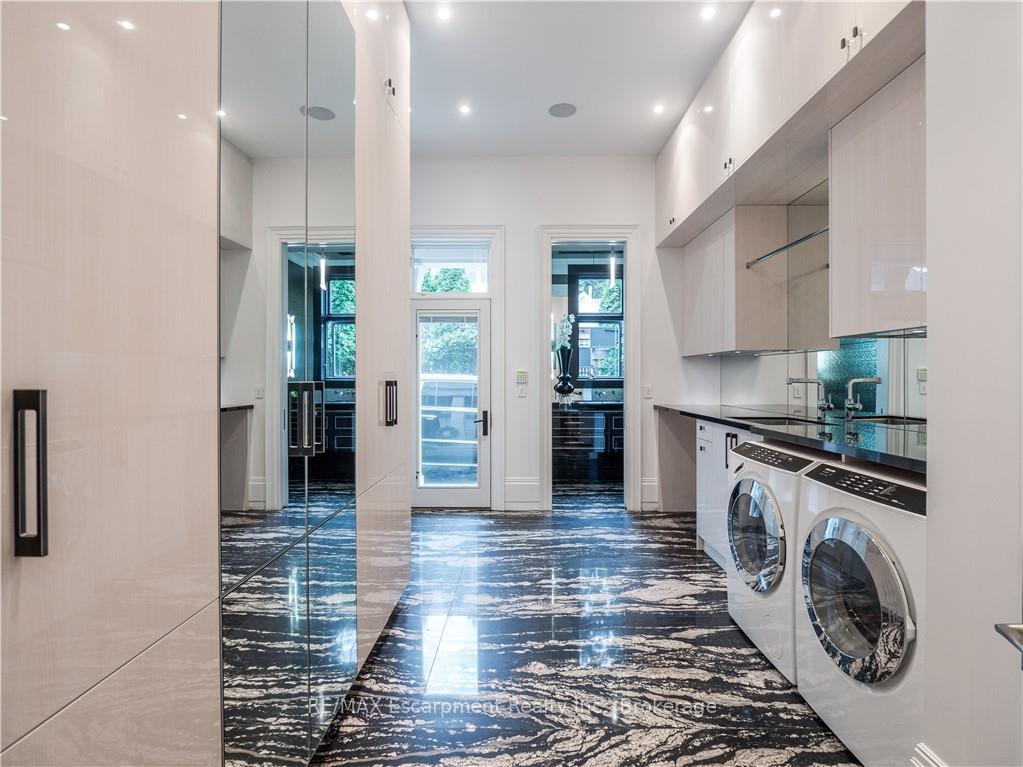 Photo 12 of 15 Chartwell Road, Oakville, Old Oakville — HOMEH